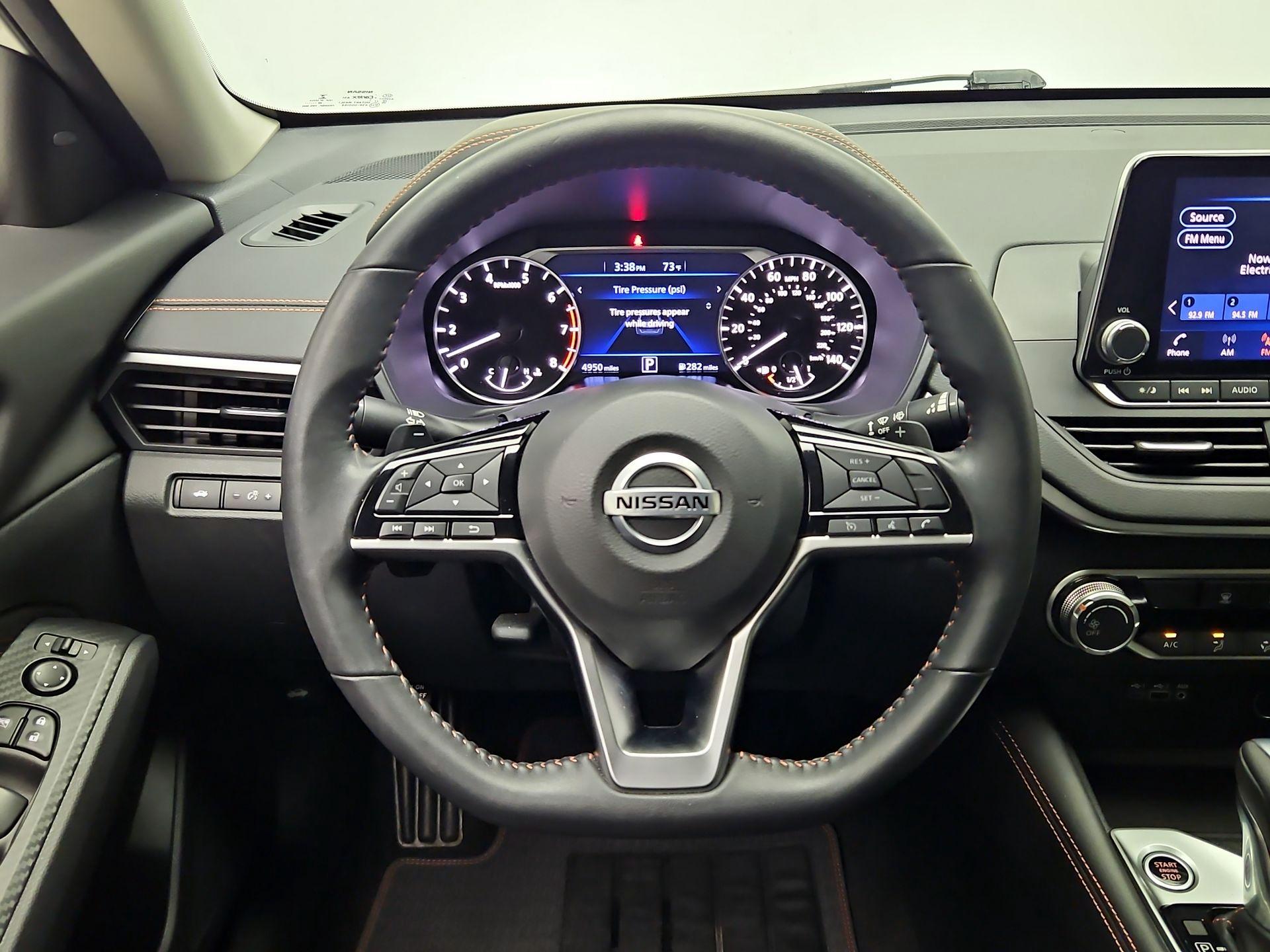 Thumbnail: 2020 Nissan Altima - 10