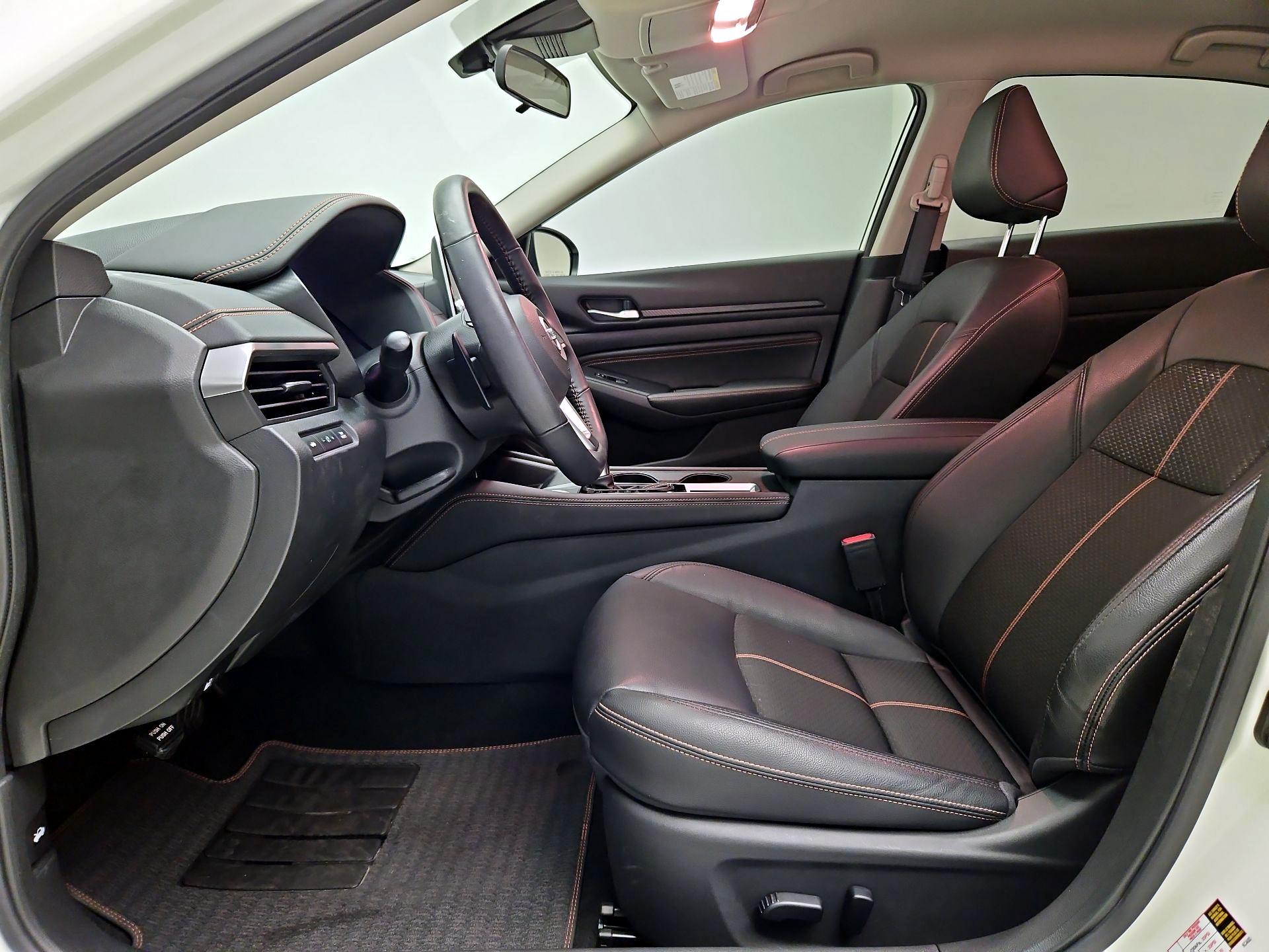 Thumbnail: 2020 Nissan Altima - 11