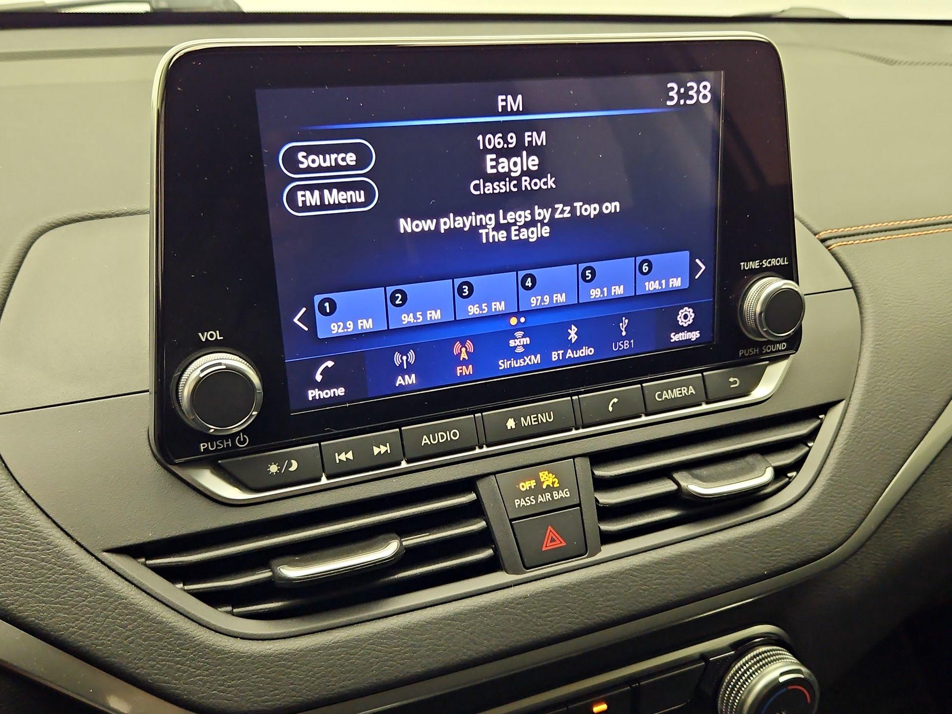 Thumbnail: 2020 Nissan Altima - 15