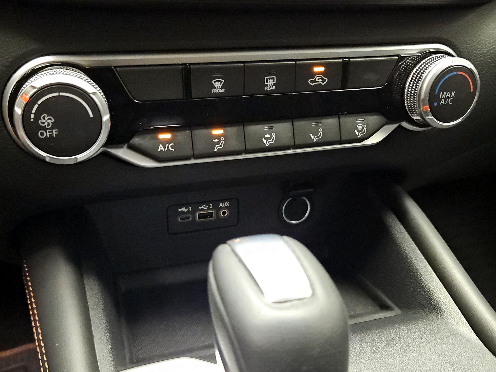 Thumbnail: 2020 Nissan Altima - 16