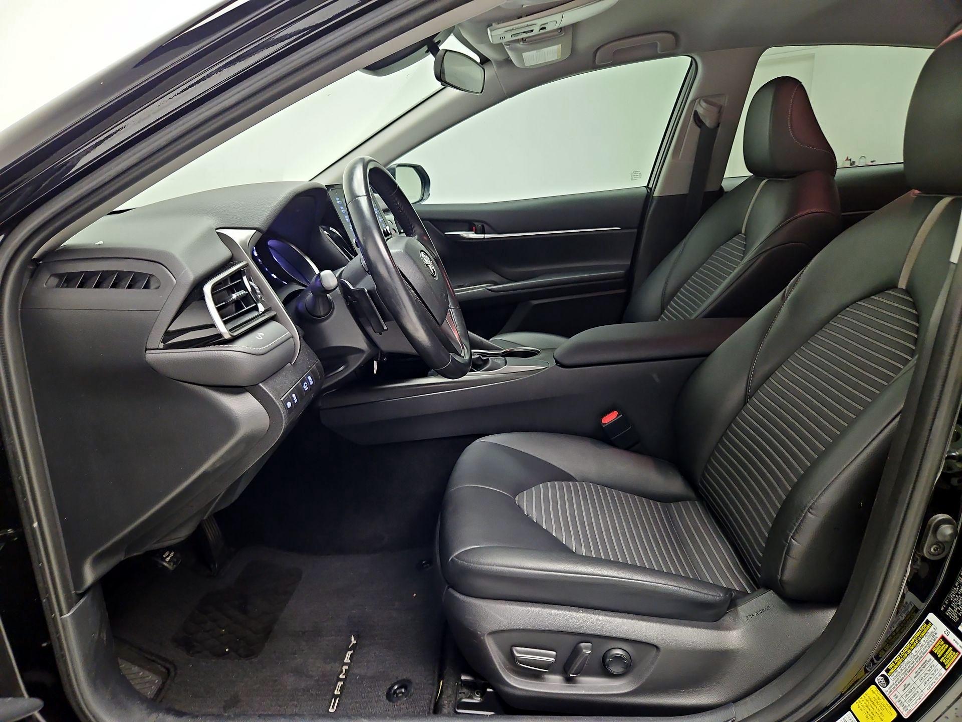 Thumbnail: 2021 Toyota Camry - 11