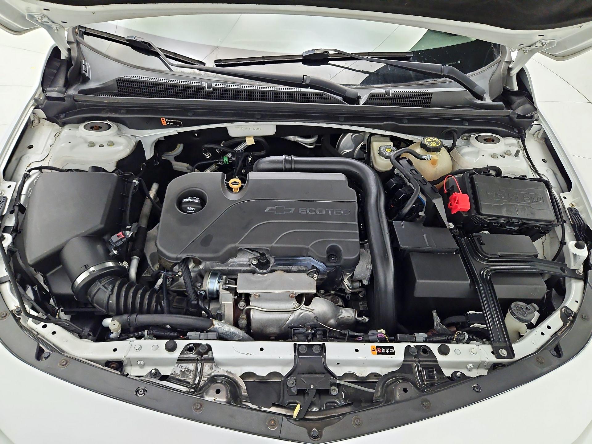 Thumbnail: 2018 Chevrolet Malibu - 19