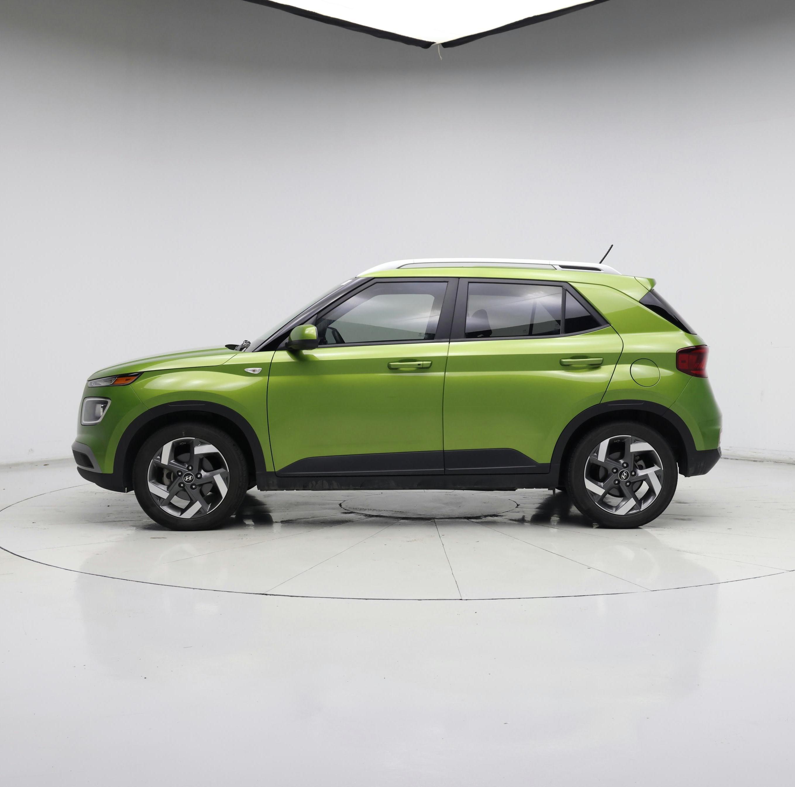 Thumbnail: 2024 Hyundai Venue - 3