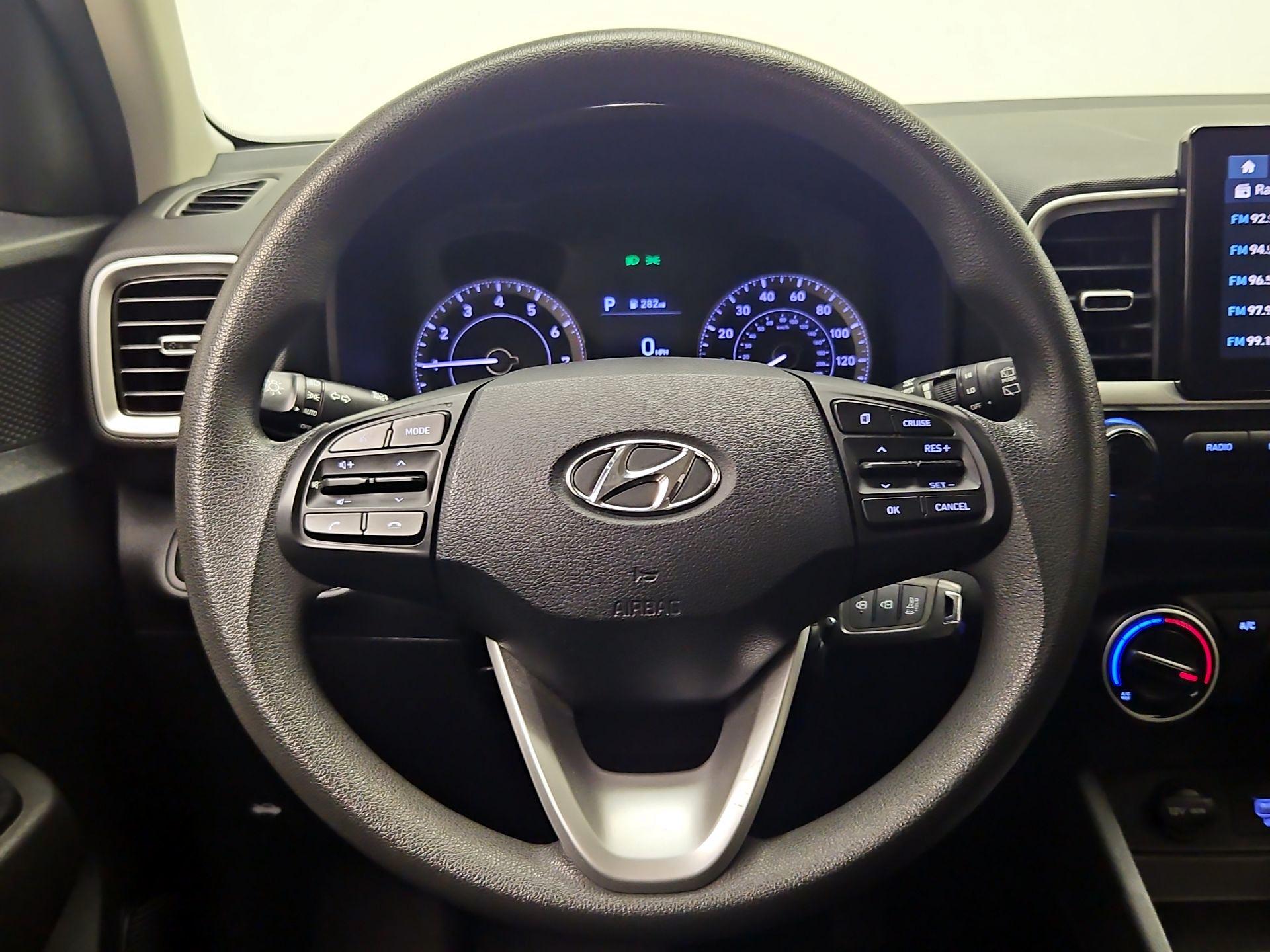 Thumbnail: 2021 Hyundai Venue - 10