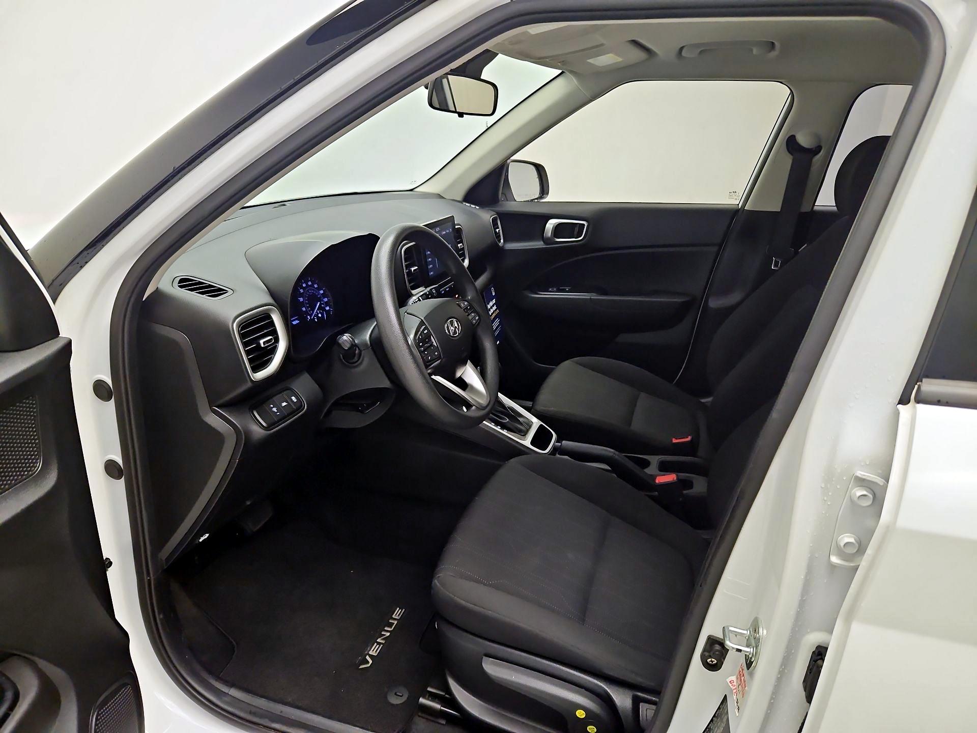 Thumbnail: 2021 Hyundai Venue - 11