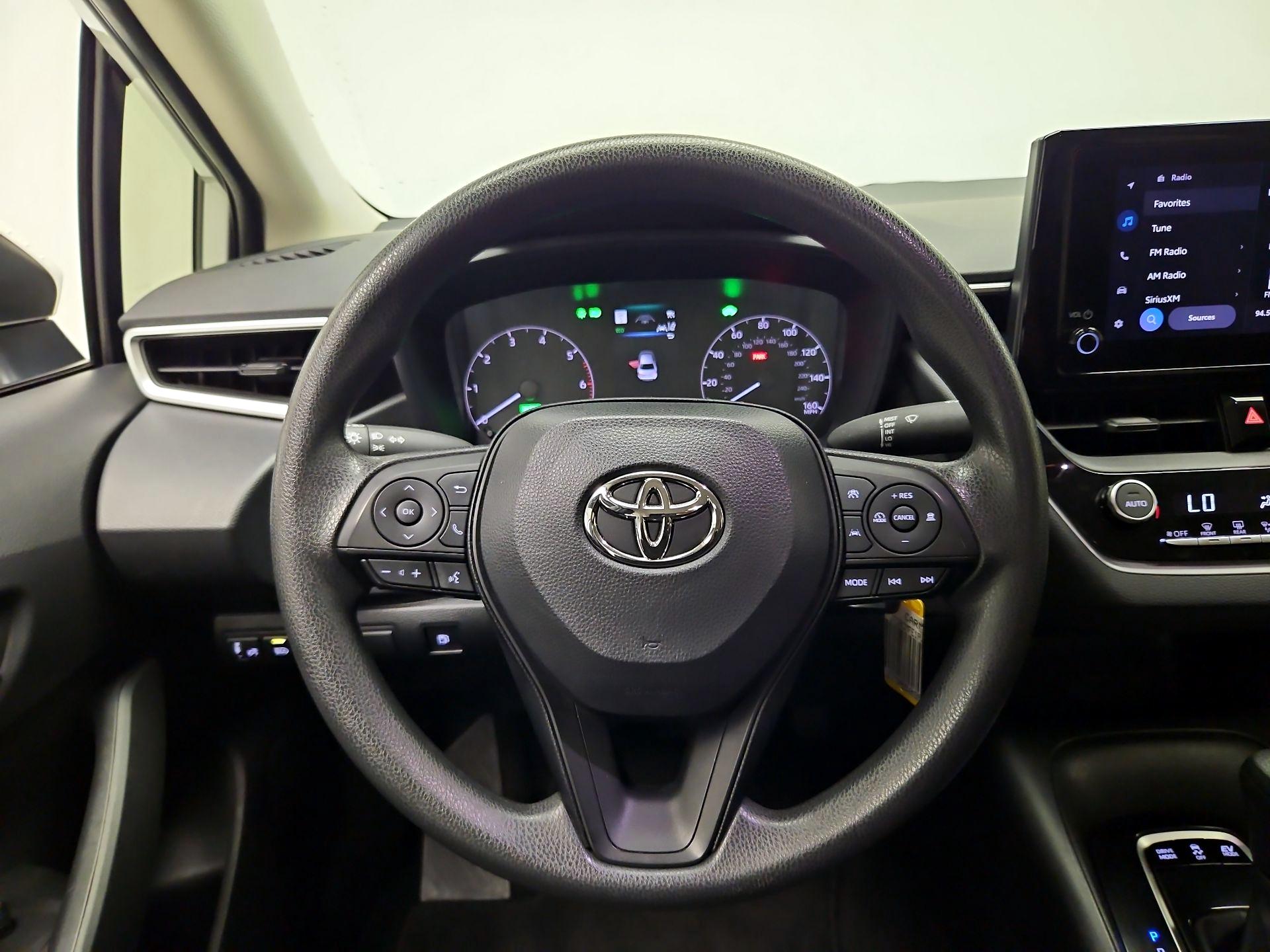 Thumbnail: 2023 Toyota Corolla - 10