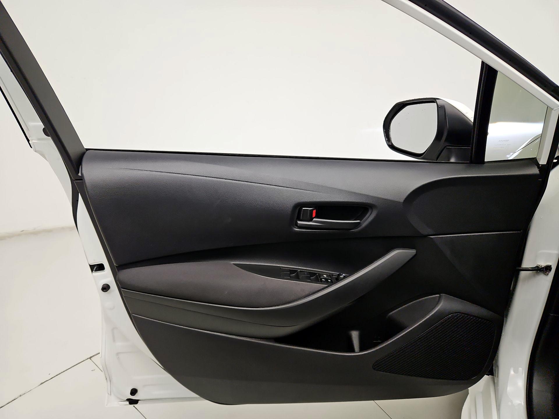 Thumbnail: 2023 Toyota Corolla - 12