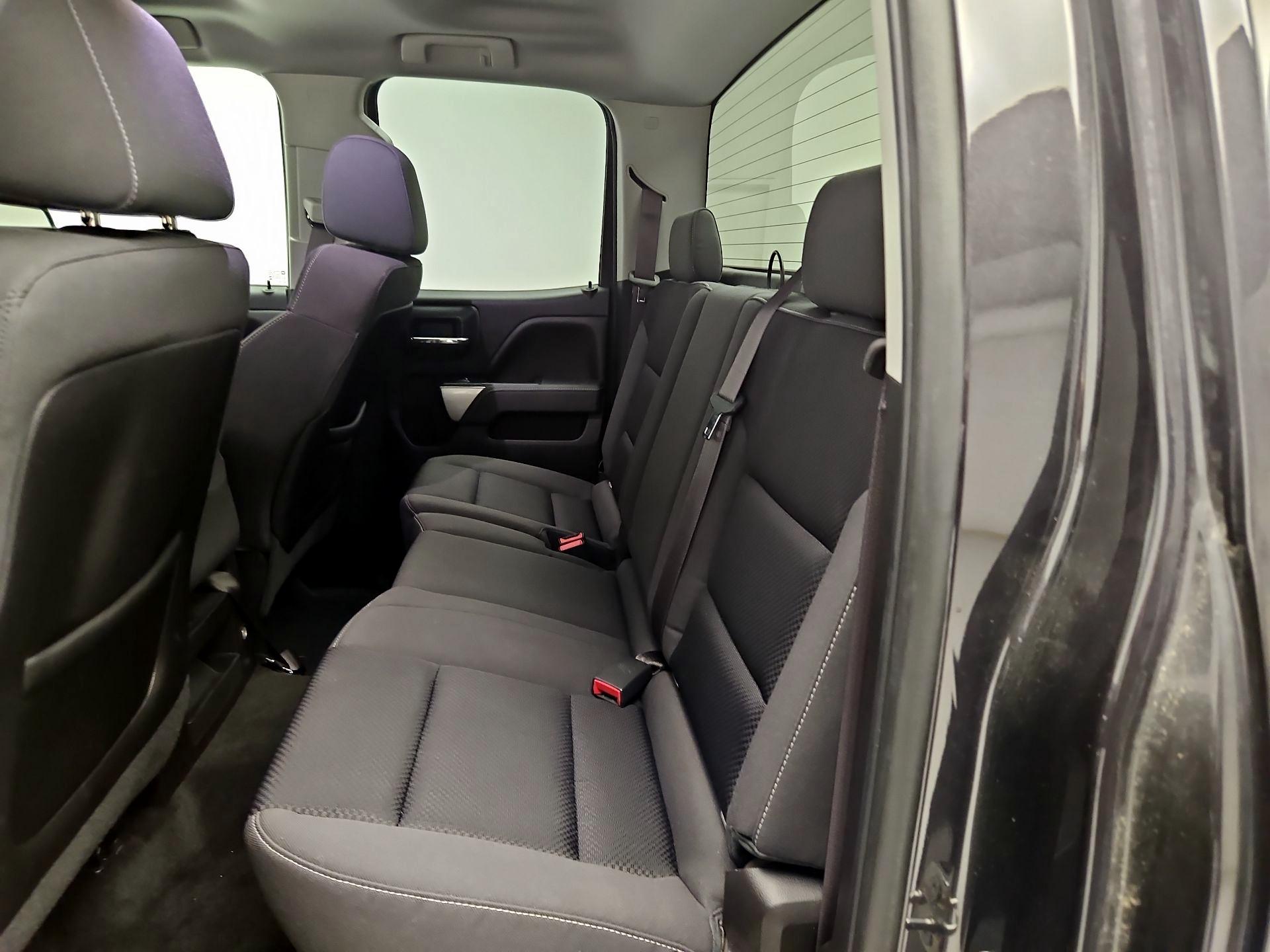 Thumbnail: 2015 Chevrolet Silverado 1500 - 19