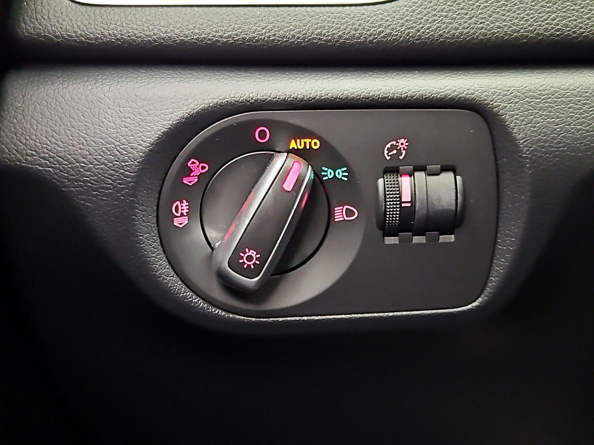 Thumbnail: 2016 Audi Q3 - 13