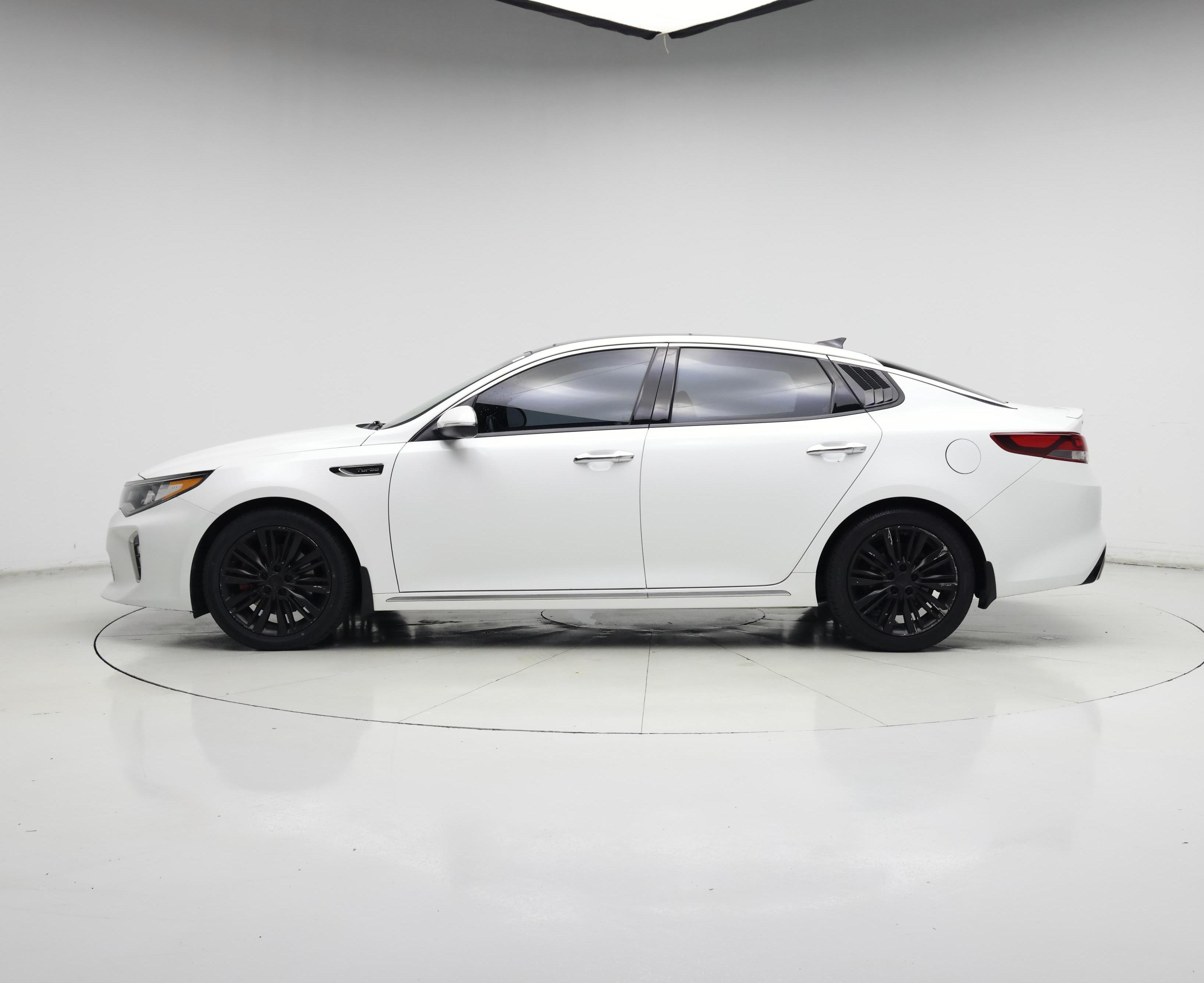 Thumbnail: 2018 Kia Optima - 3