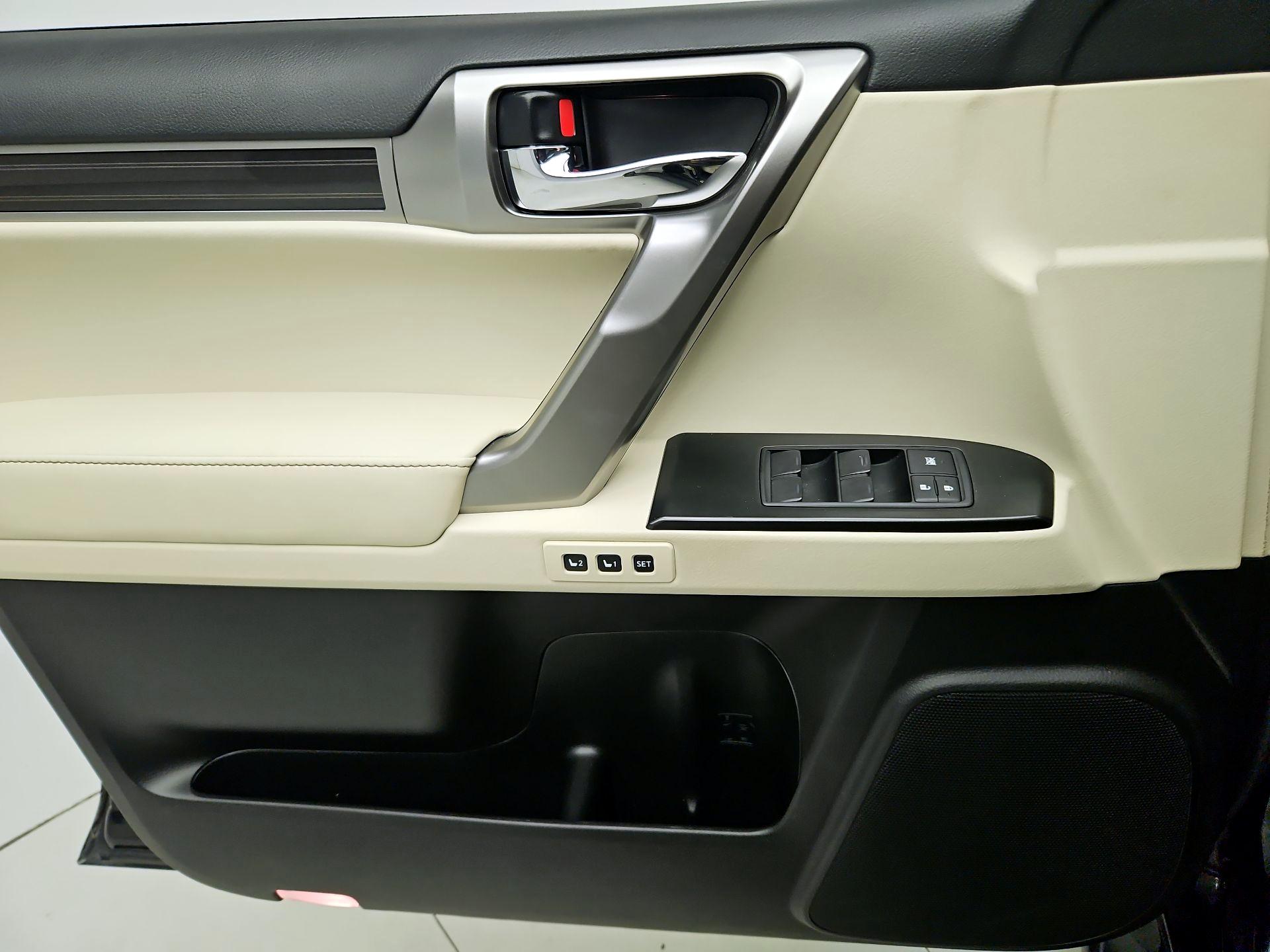 Thumbnail: 2022 Lexus GX - 12