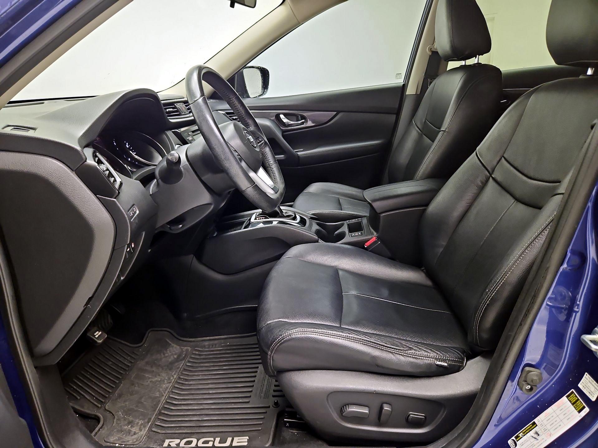 Thumbnail: 2018 Nissan Rogue - 11