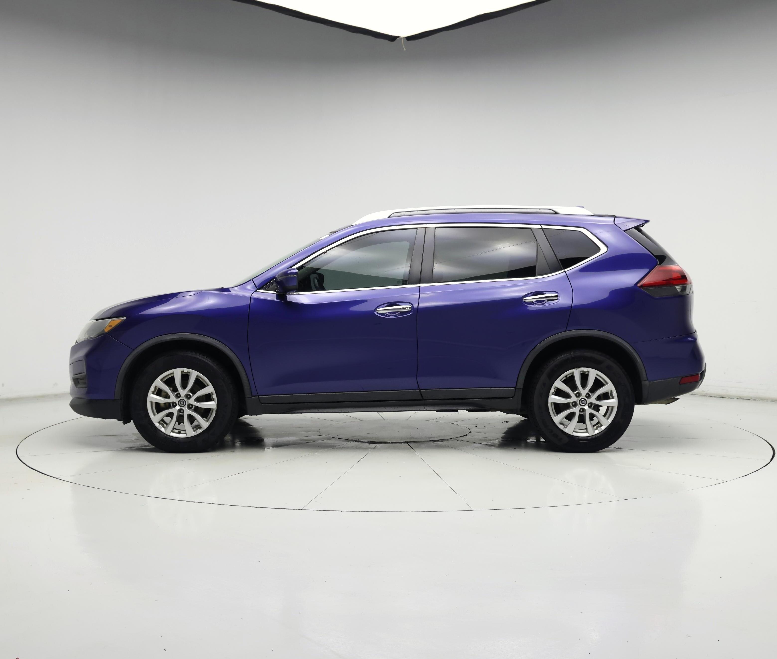 Thumbnail: 2018 Nissan Rogue - 3