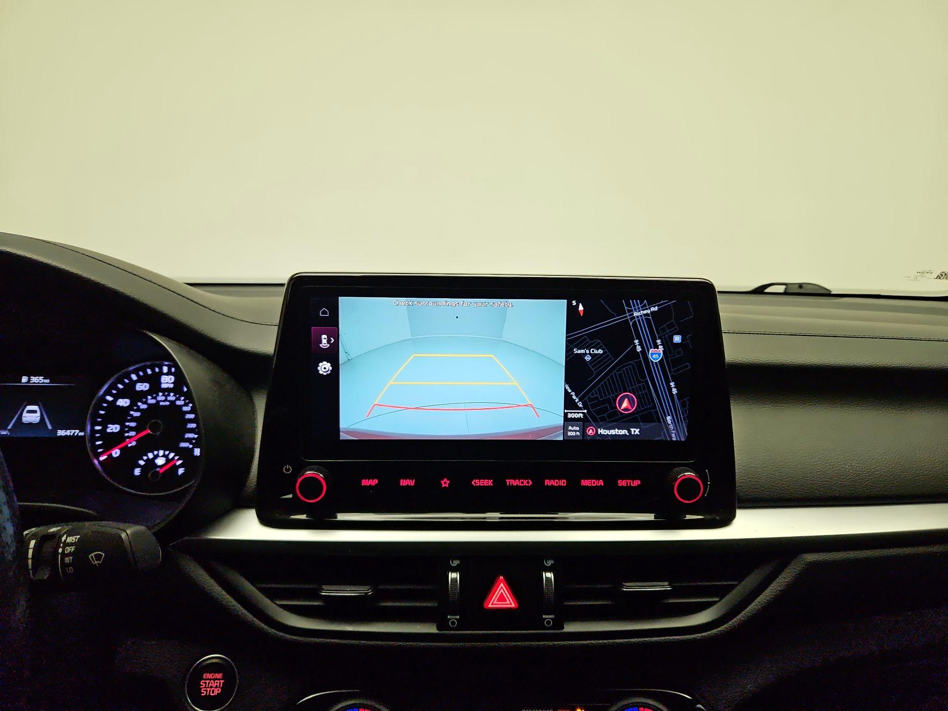 Thumbnail: 2022 Kia Forte - 13