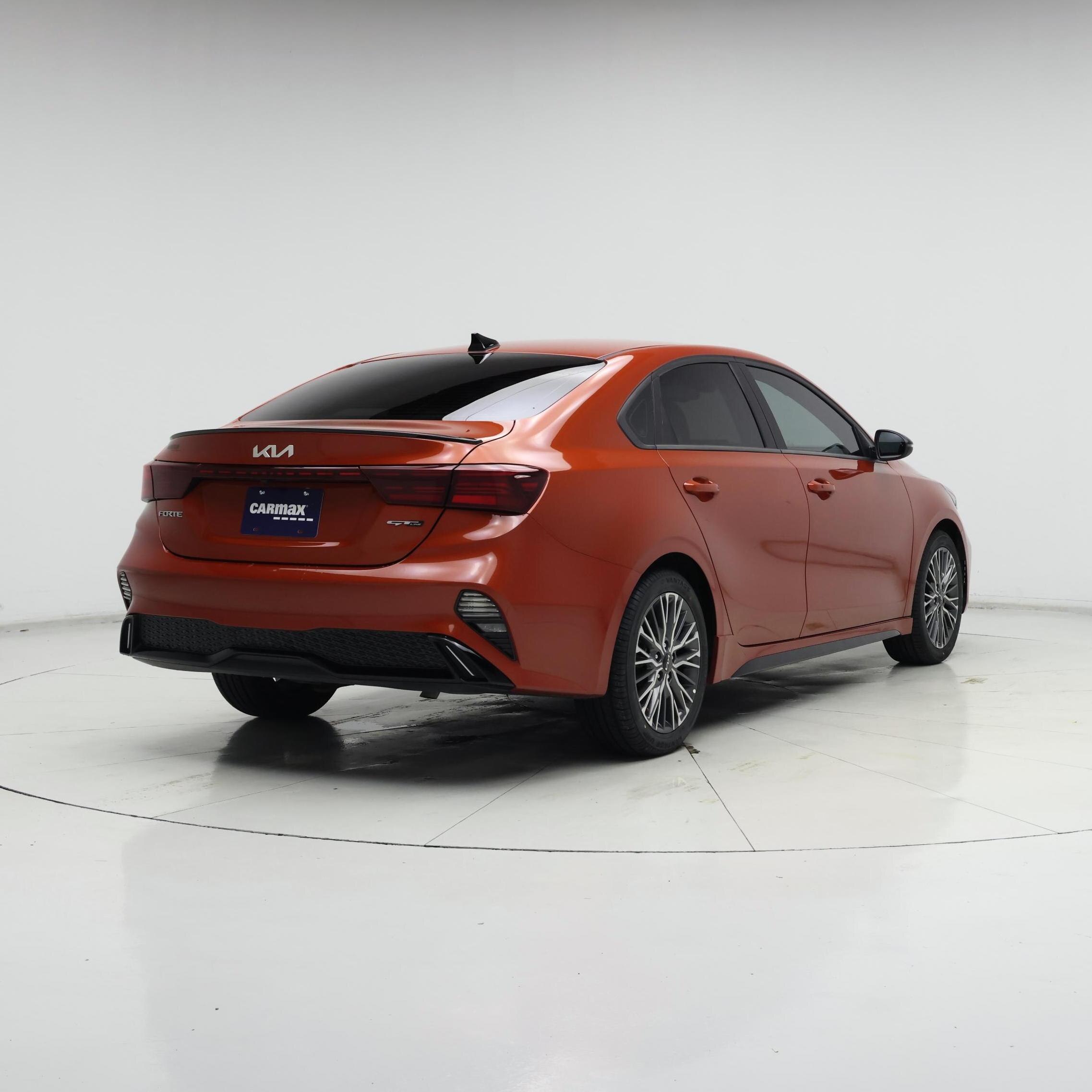 Thumbnail: 2022 Kia Forte - 8