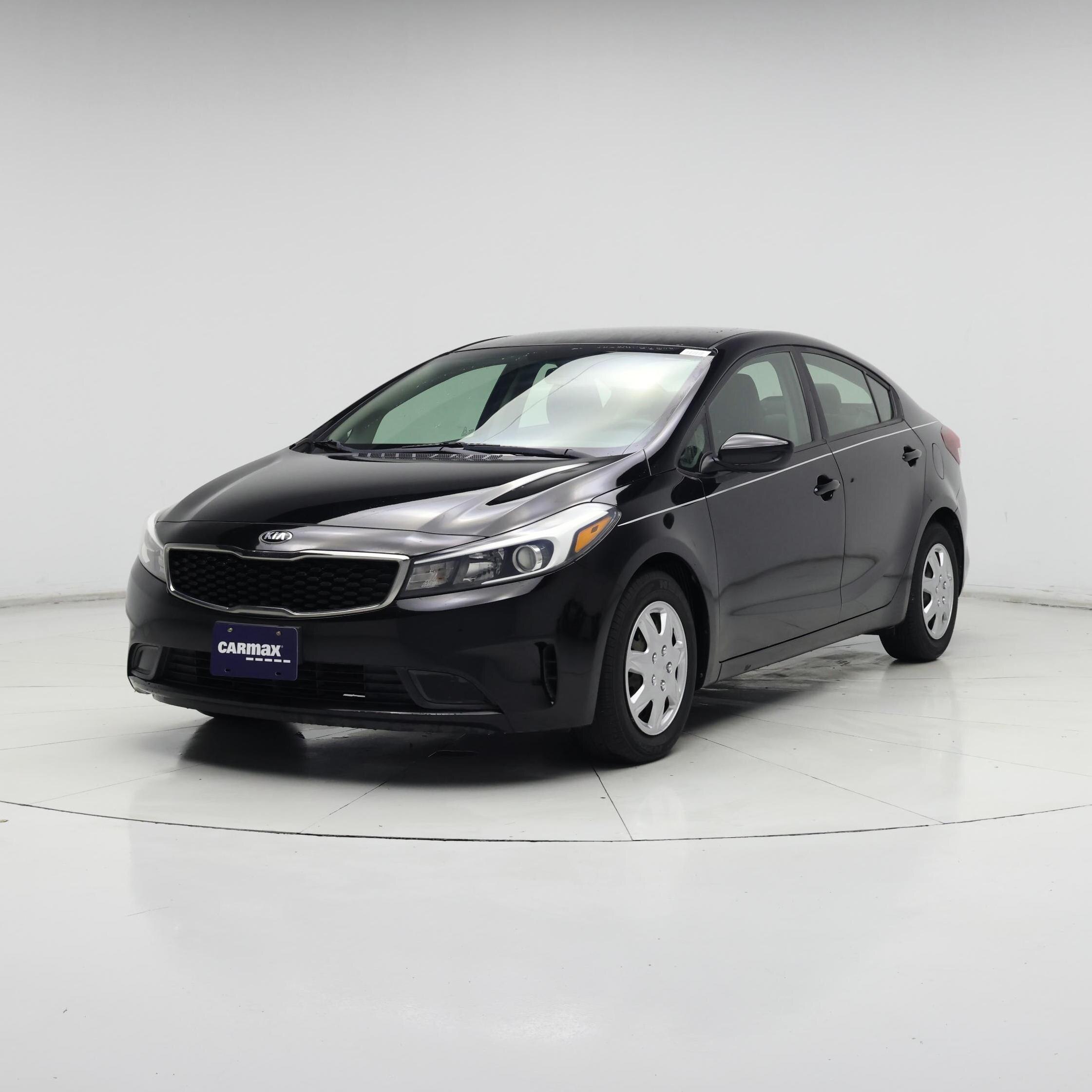 Thumbnail: 2017 Kia Forte - 4