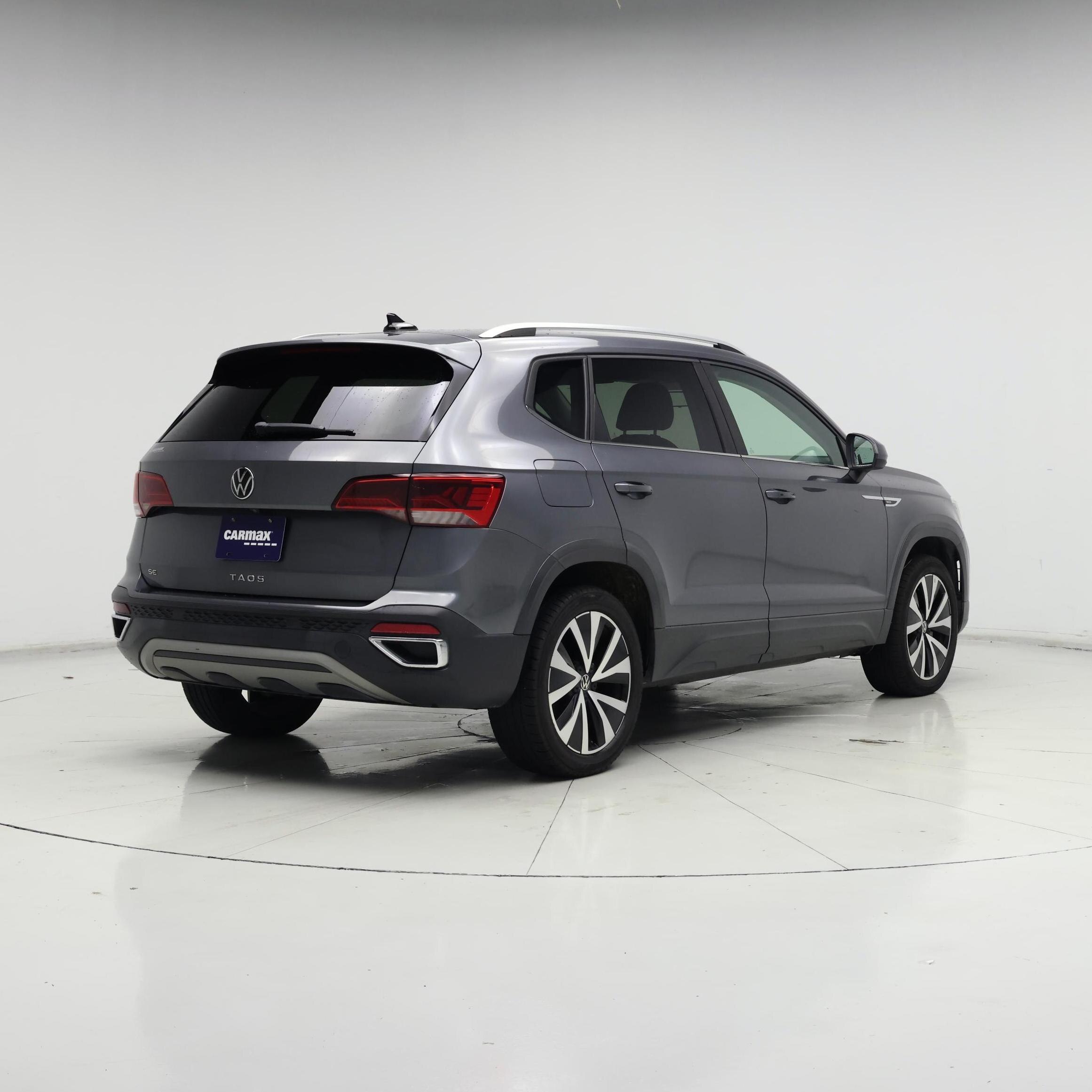 Thumbnail: 2022 Volkswagen Taos - 8