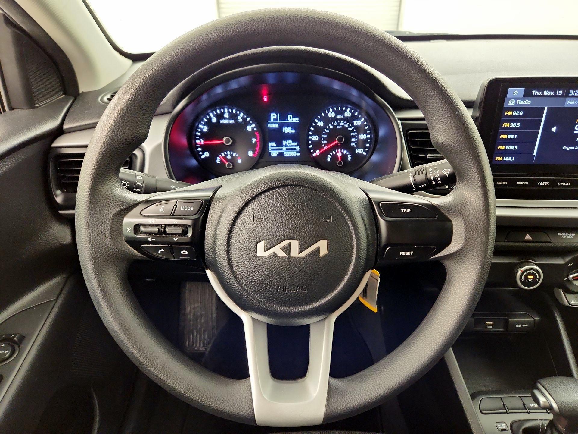 Thumbnail: 2022 Kia Rio - 10