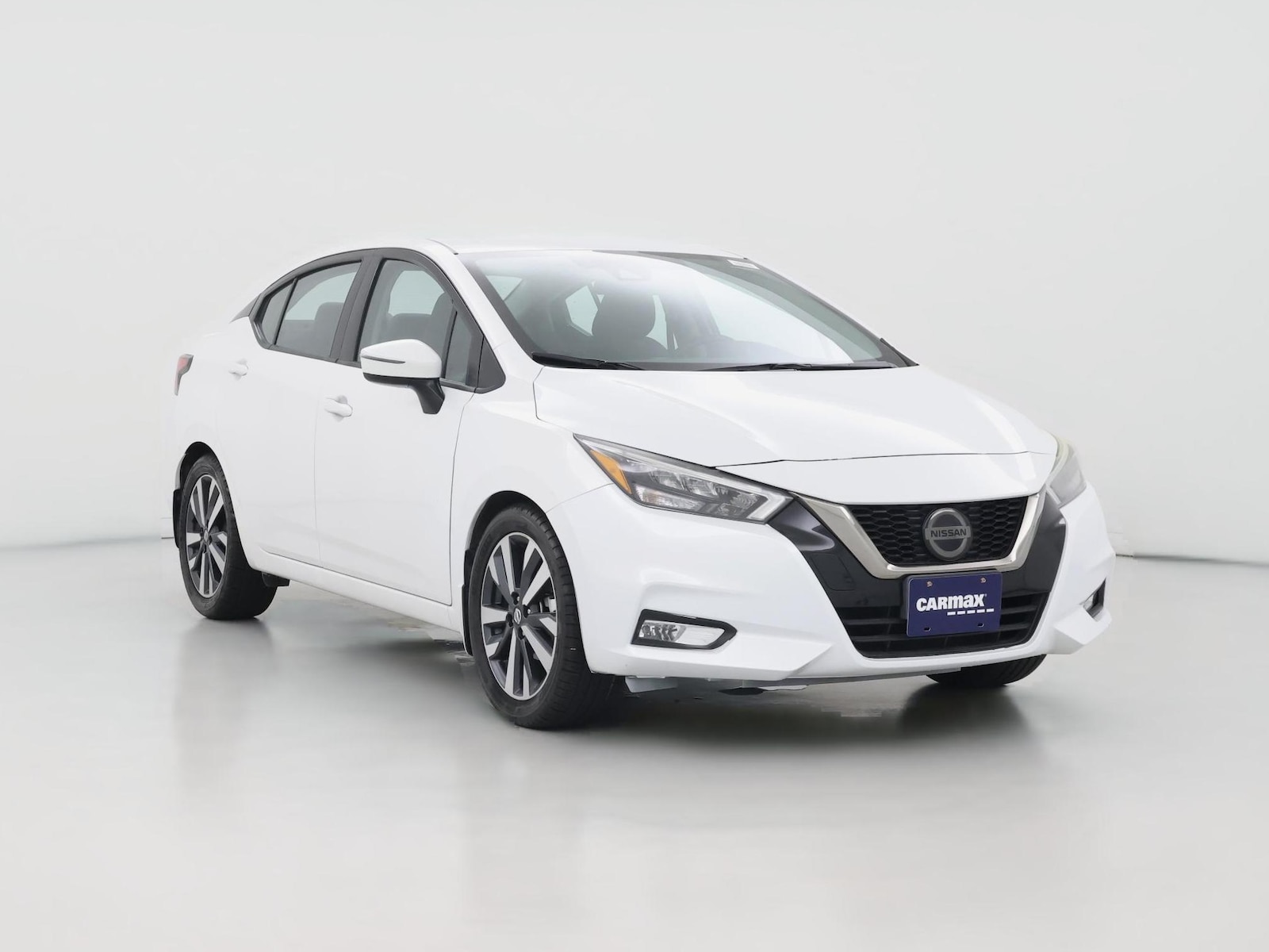 2020 Nissan Versa Sedan SR