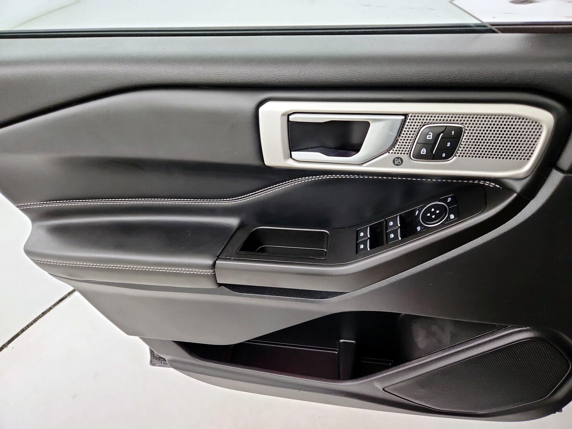 Thumbnail: 2020 Ford Explorer - 12