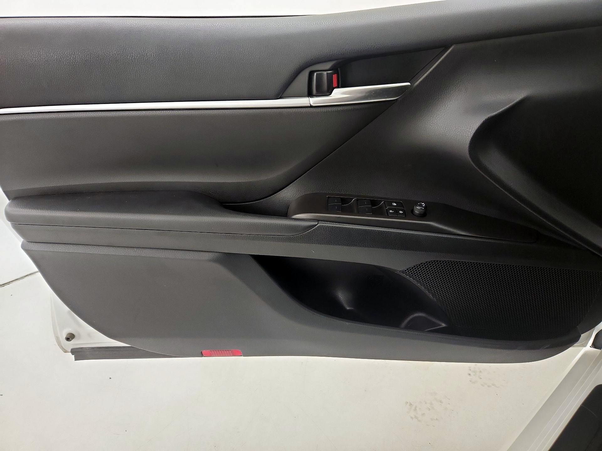 Thumbnail: 2023 Toyota Camry - 12