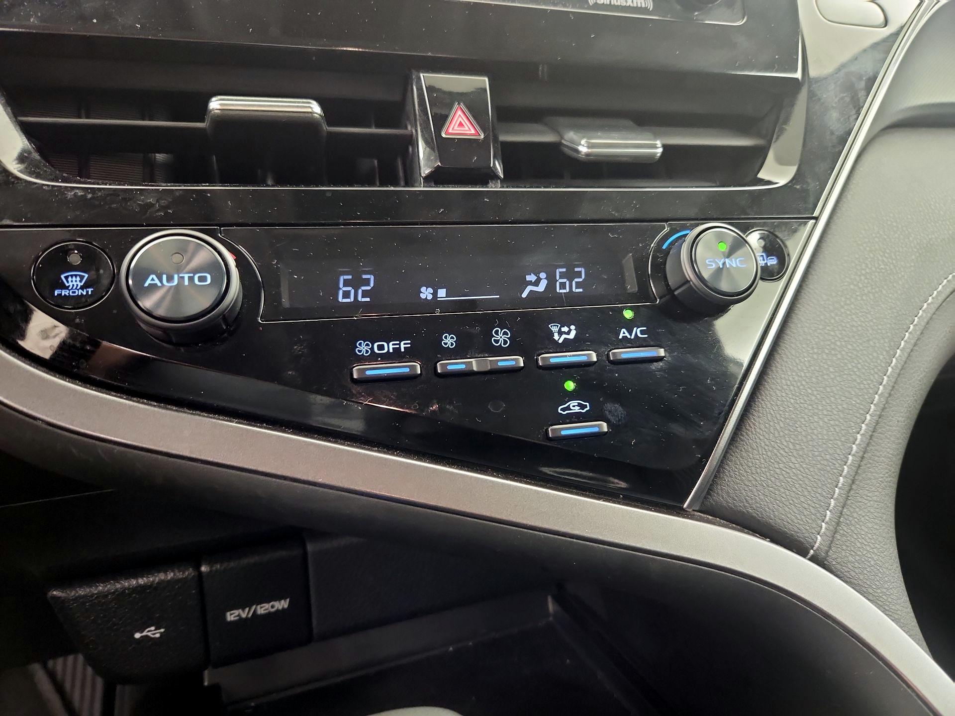 Thumbnail: 2023 Toyota Camry - 16