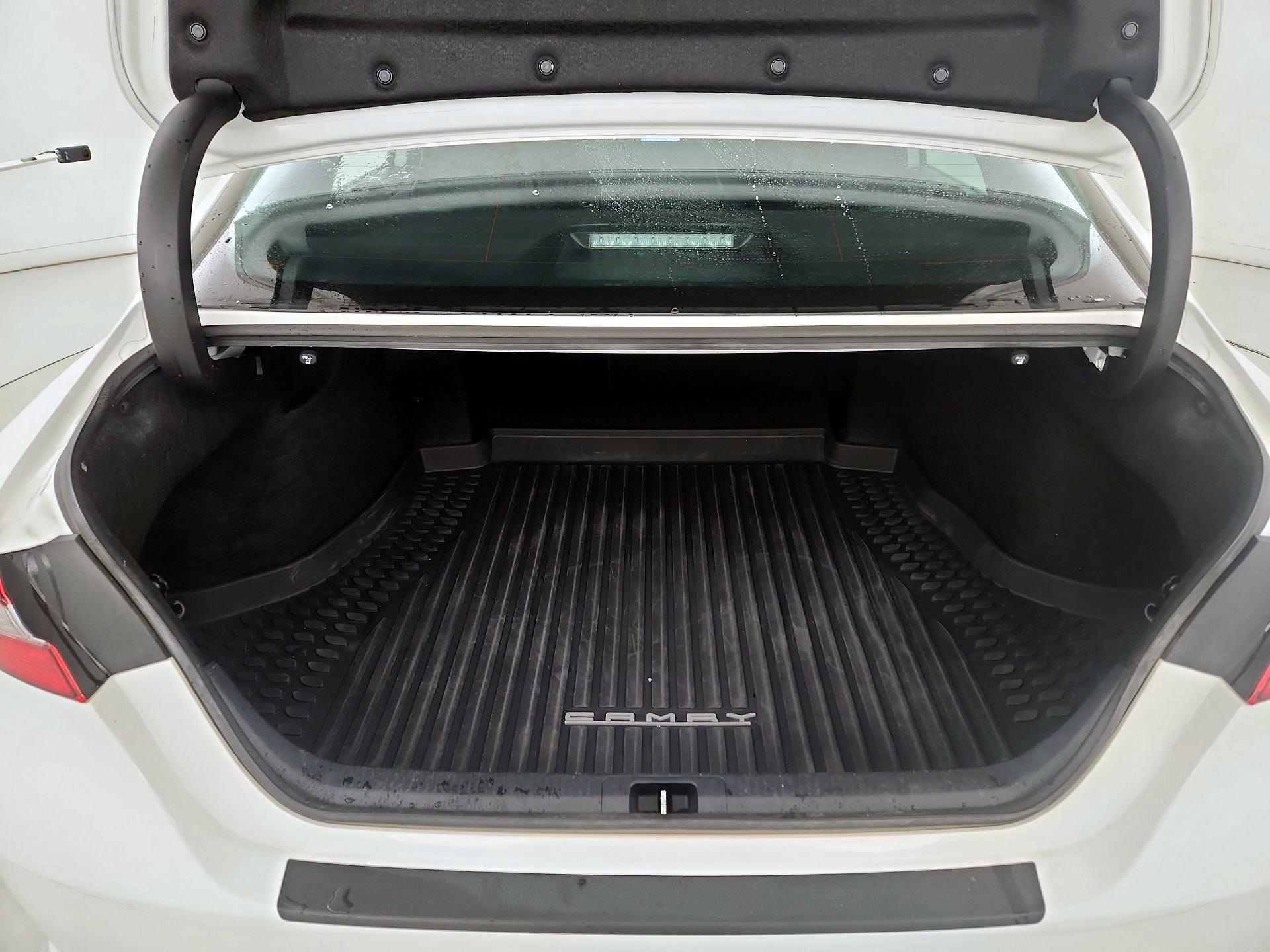 Thumbnail: 2023 Toyota Camry - 20