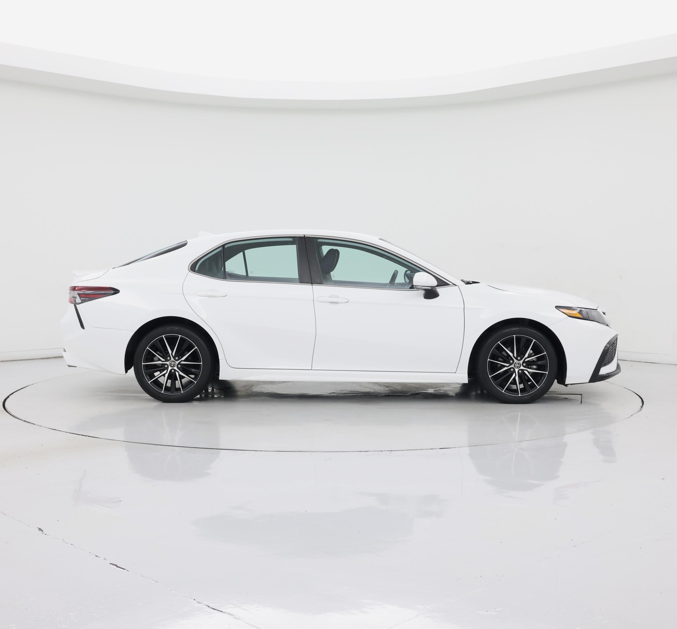 Thumbnail: 2023 Toyota Camry - 7