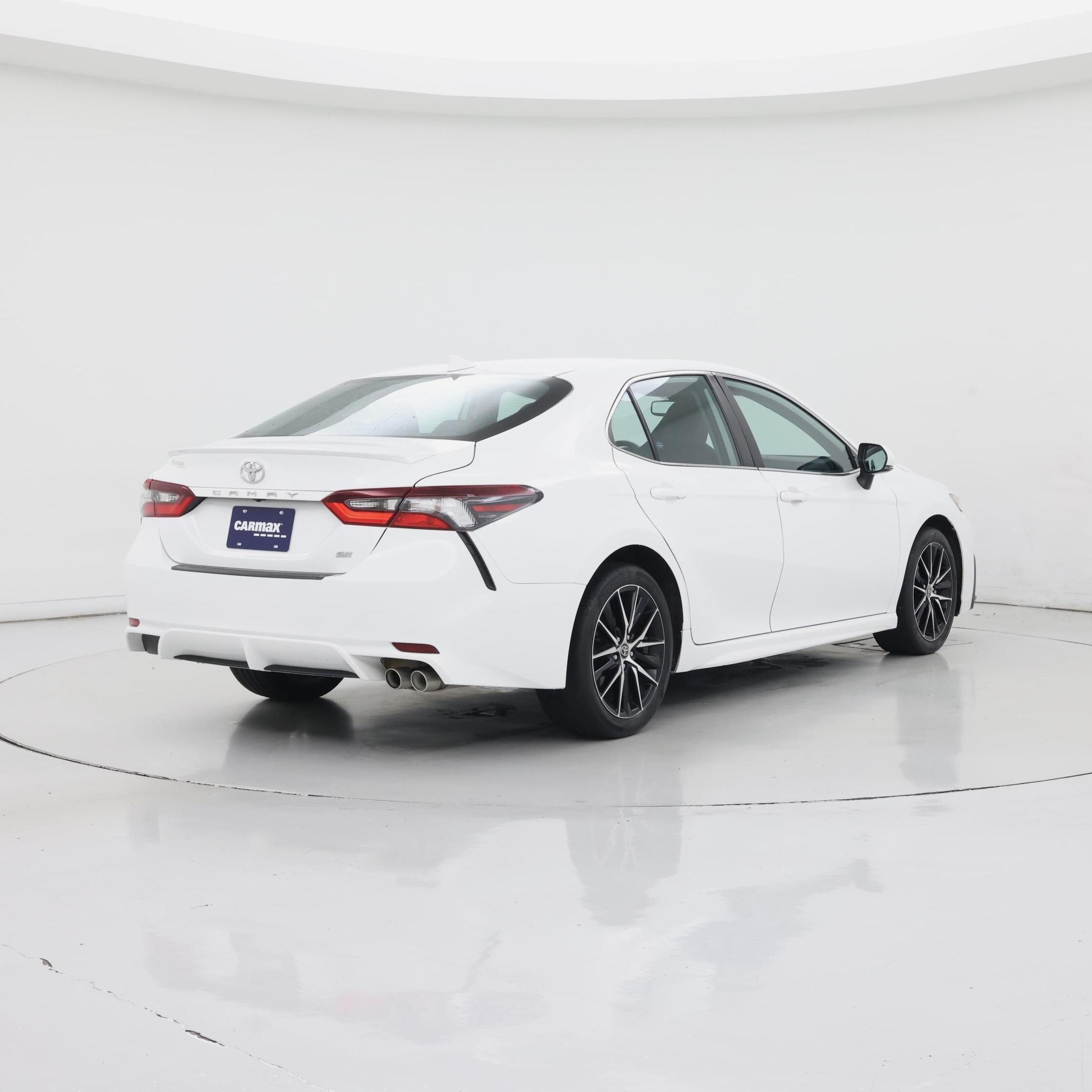 Thumbnail: 2023 Toyota Camry - 8