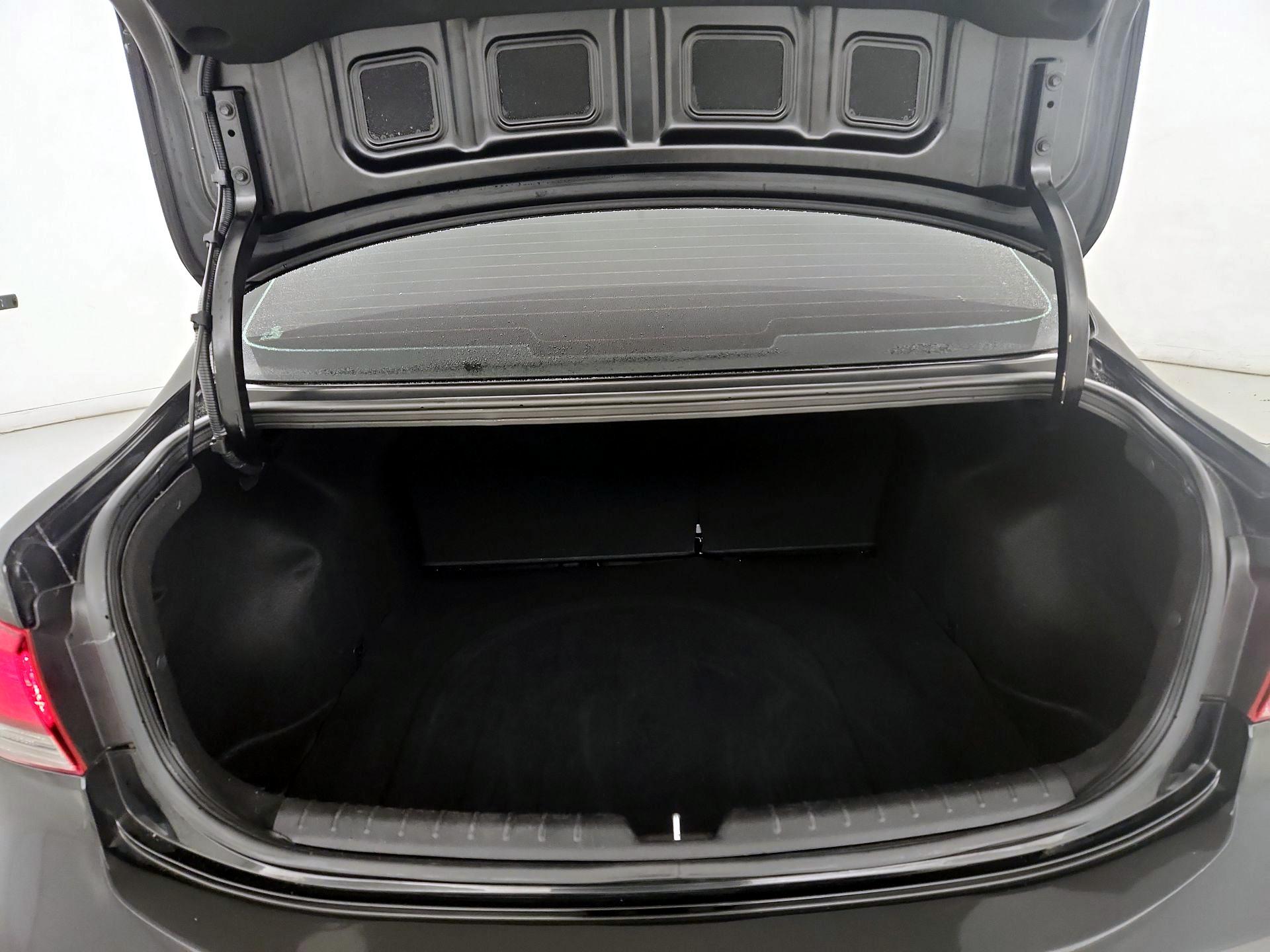 Thumbnail: 2022 Kia Rio - 20