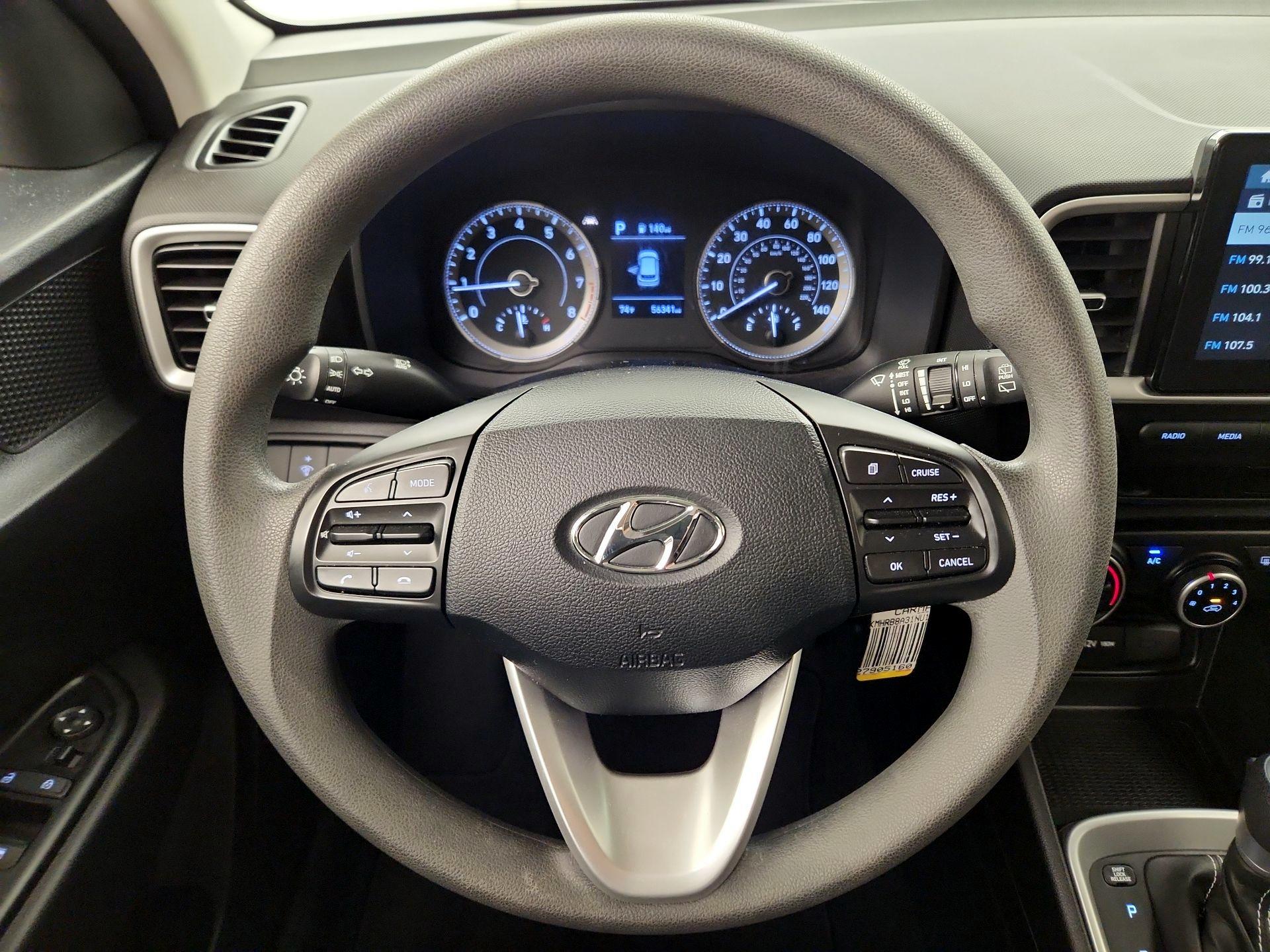 Thumbnail: 2022 Hyundai Venue - 10