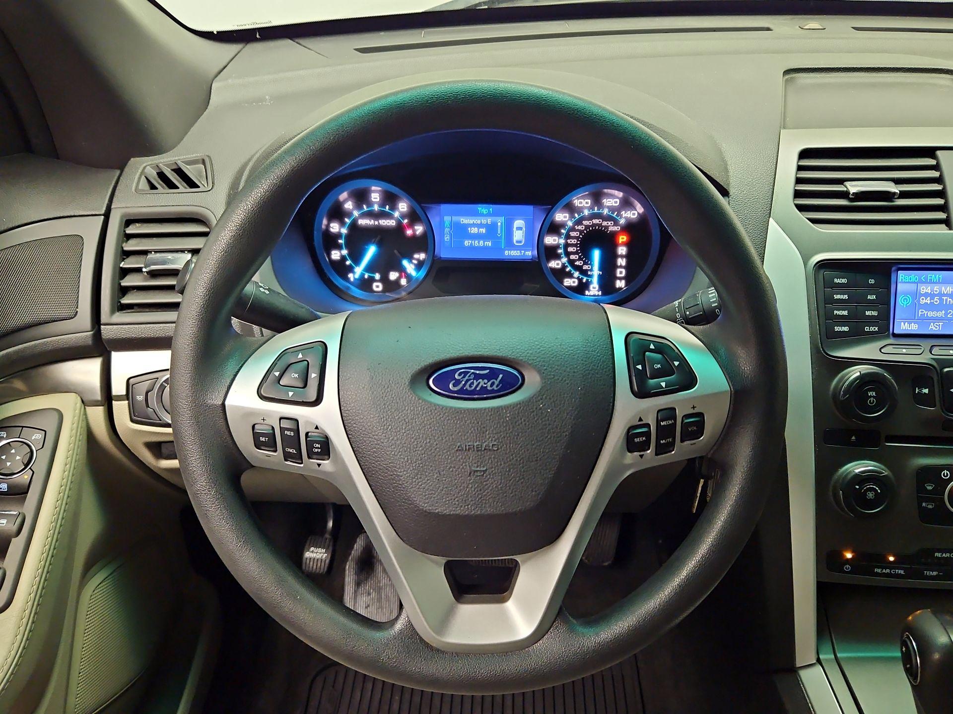 Thumbnail: 2014 Ford Explorer - 10