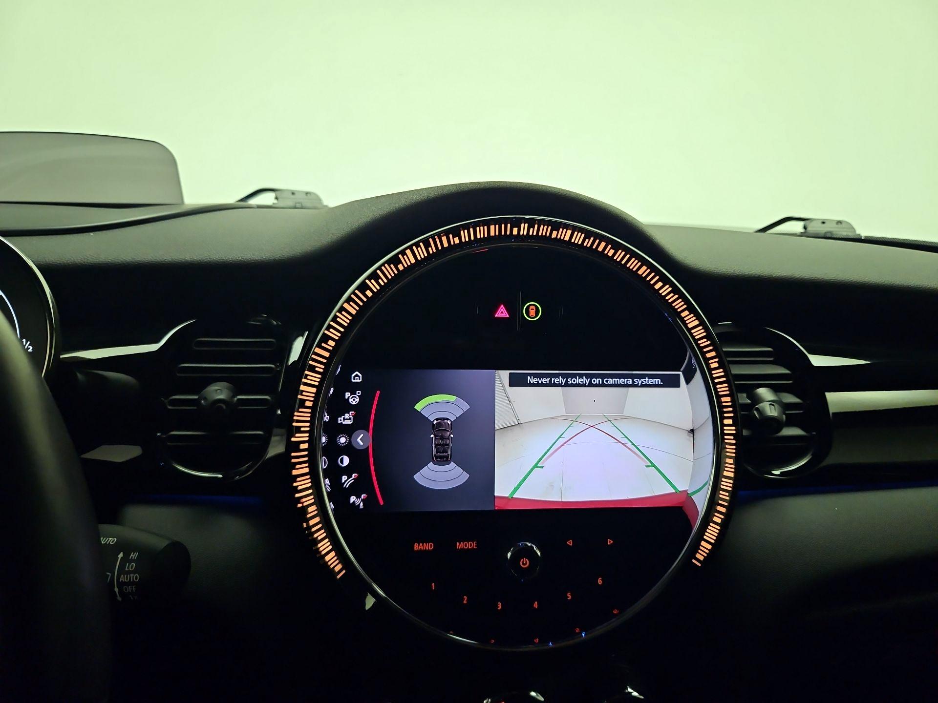 Thumbnail: 2022 MINI Cooper - 14