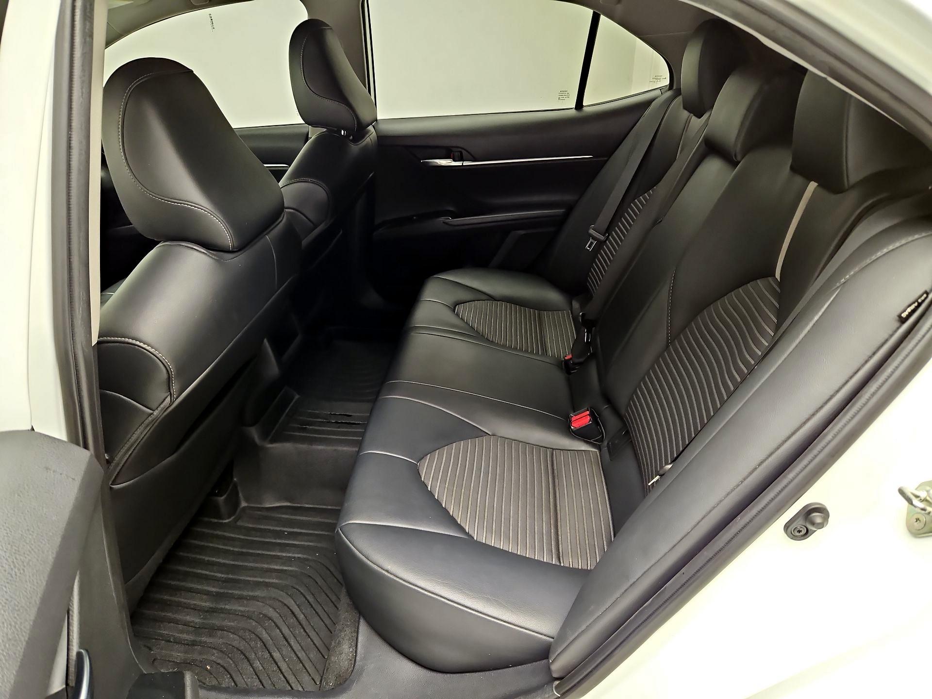 Thumbnail: 2020 Toyota Camry - 19