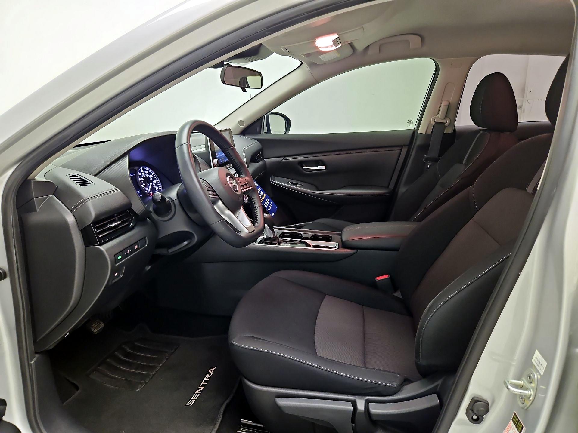 Thumbnail: 2022 Nissan Sentra - 11