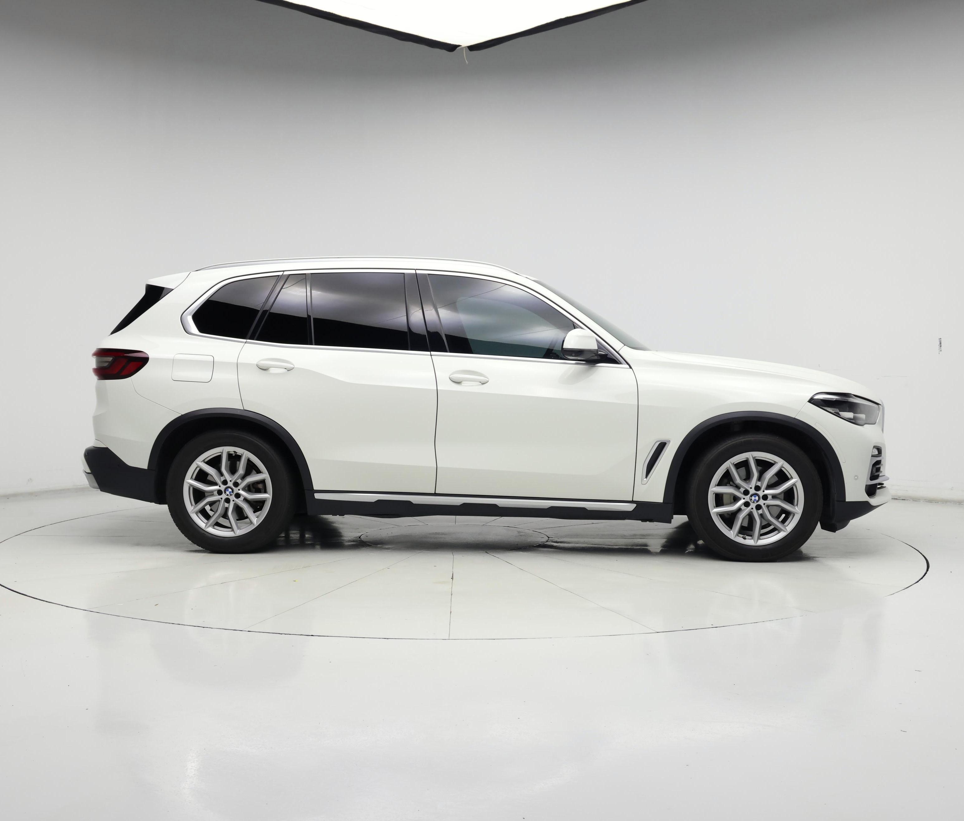 Thumbnail: 2021 BMW X5 - 7