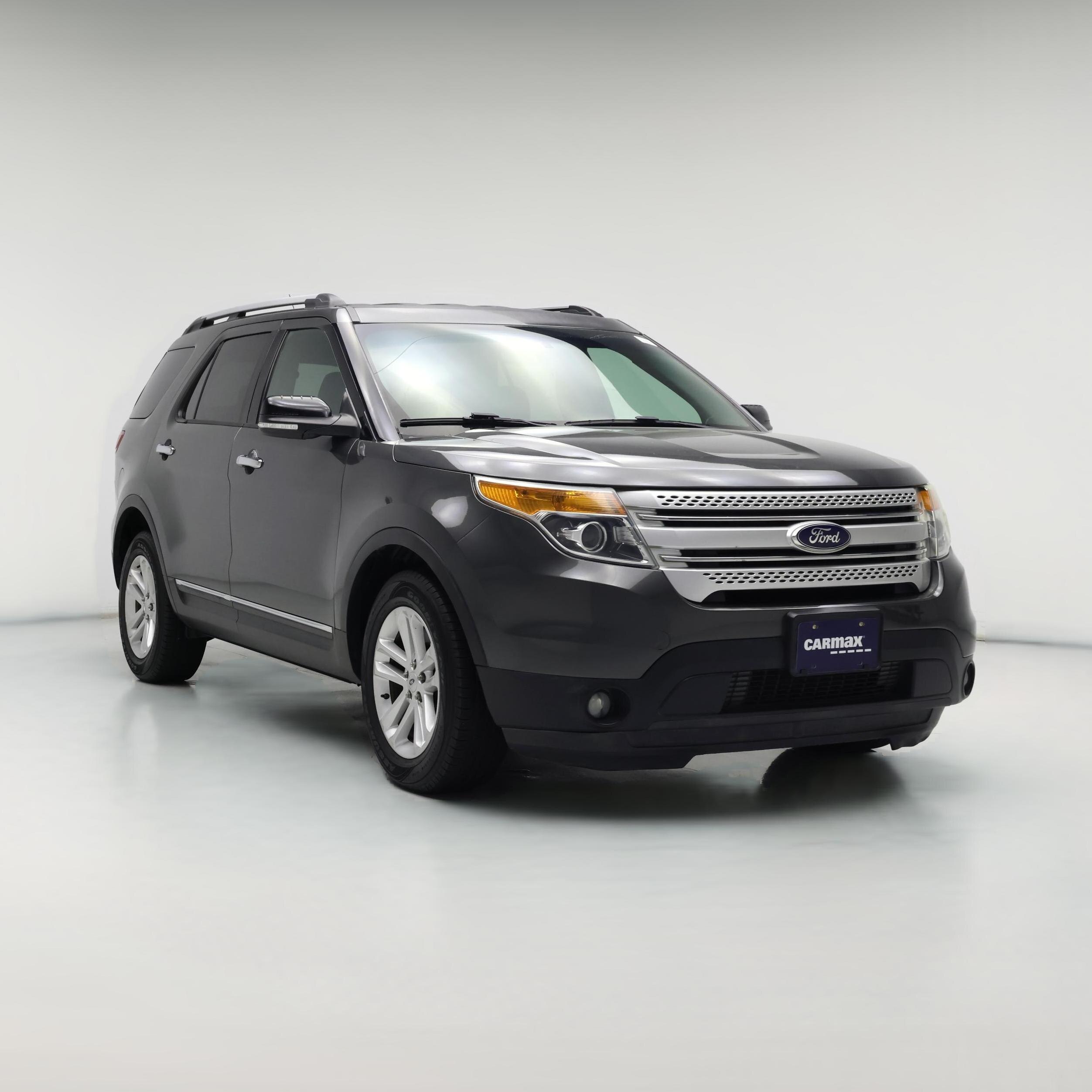 Thumbnail: 2015 Ford Explorer - 1