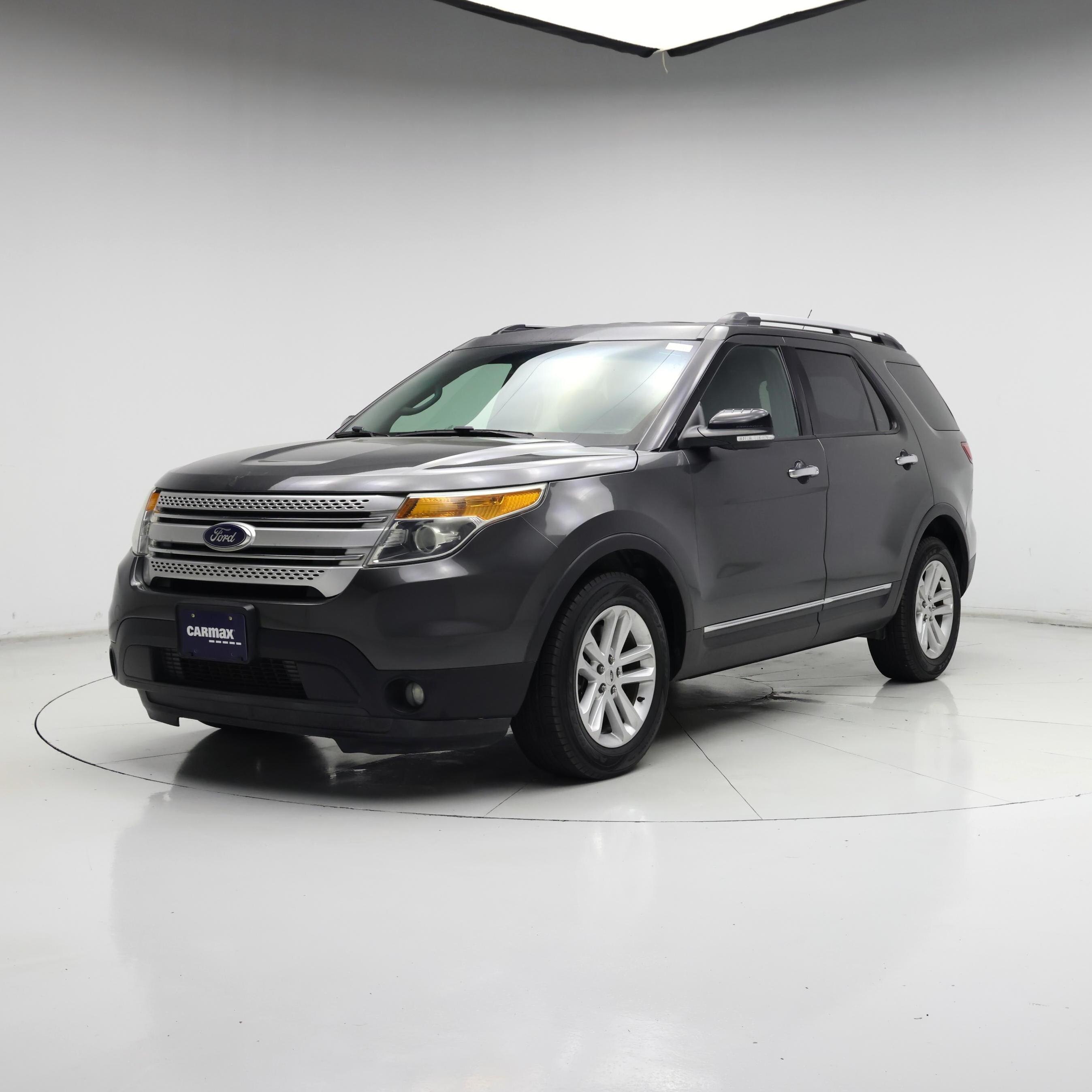 Thumbnail: 2015 Ford Explorer - 4