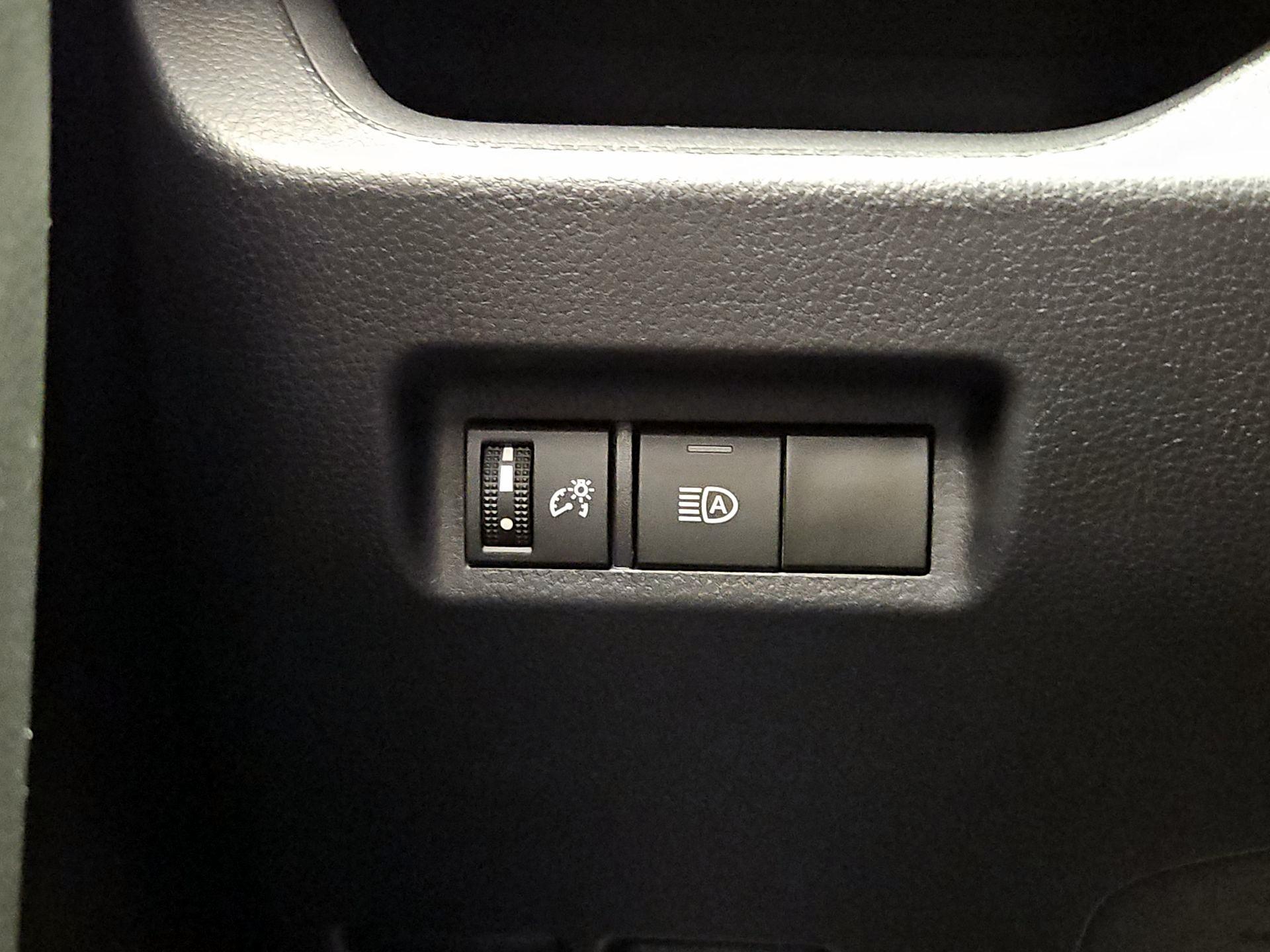 Thumbnail: 2022 Toyota RAV4 - 13