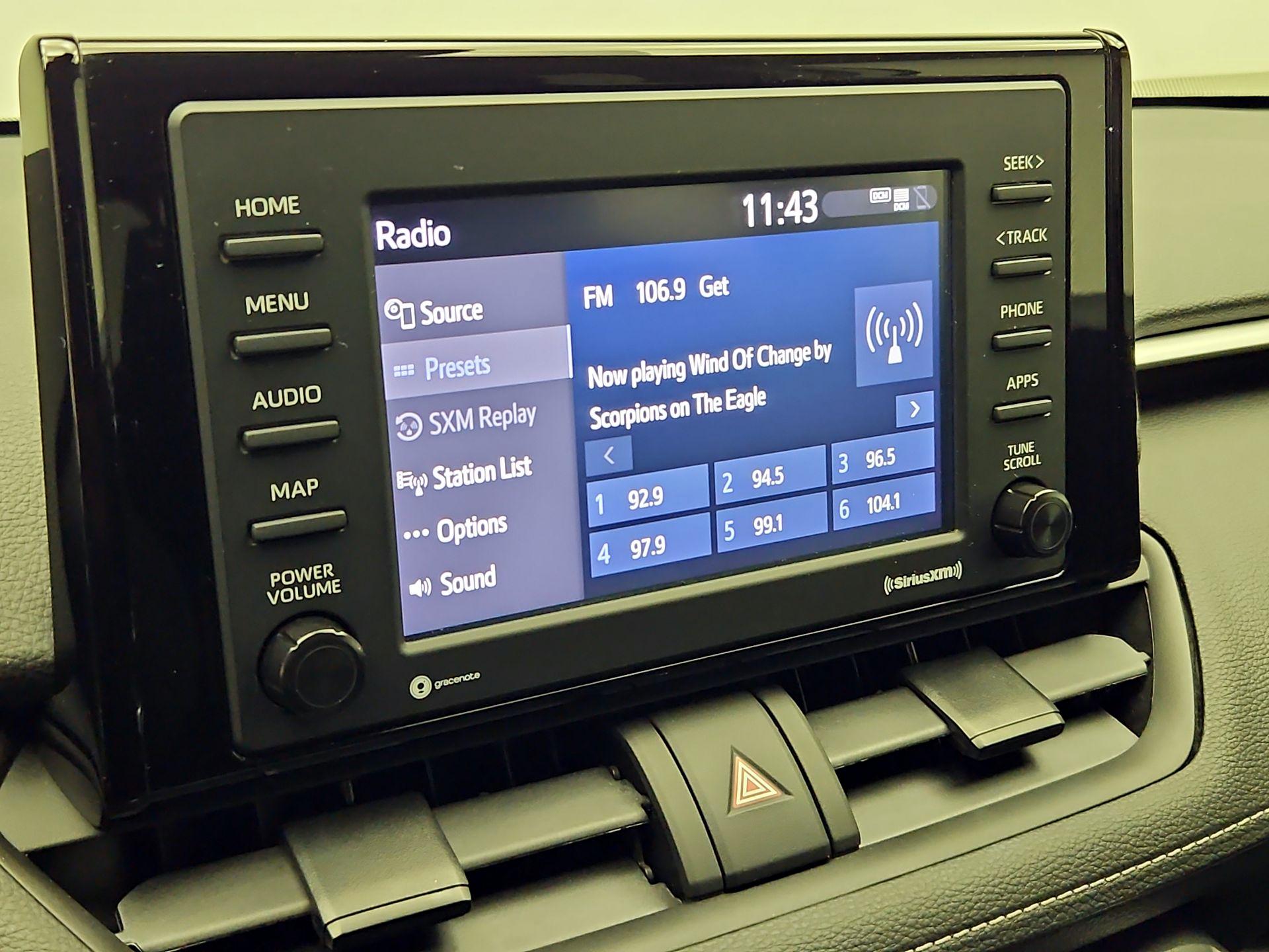 Thumbnail: 2022 Toyota RAV4 - 15