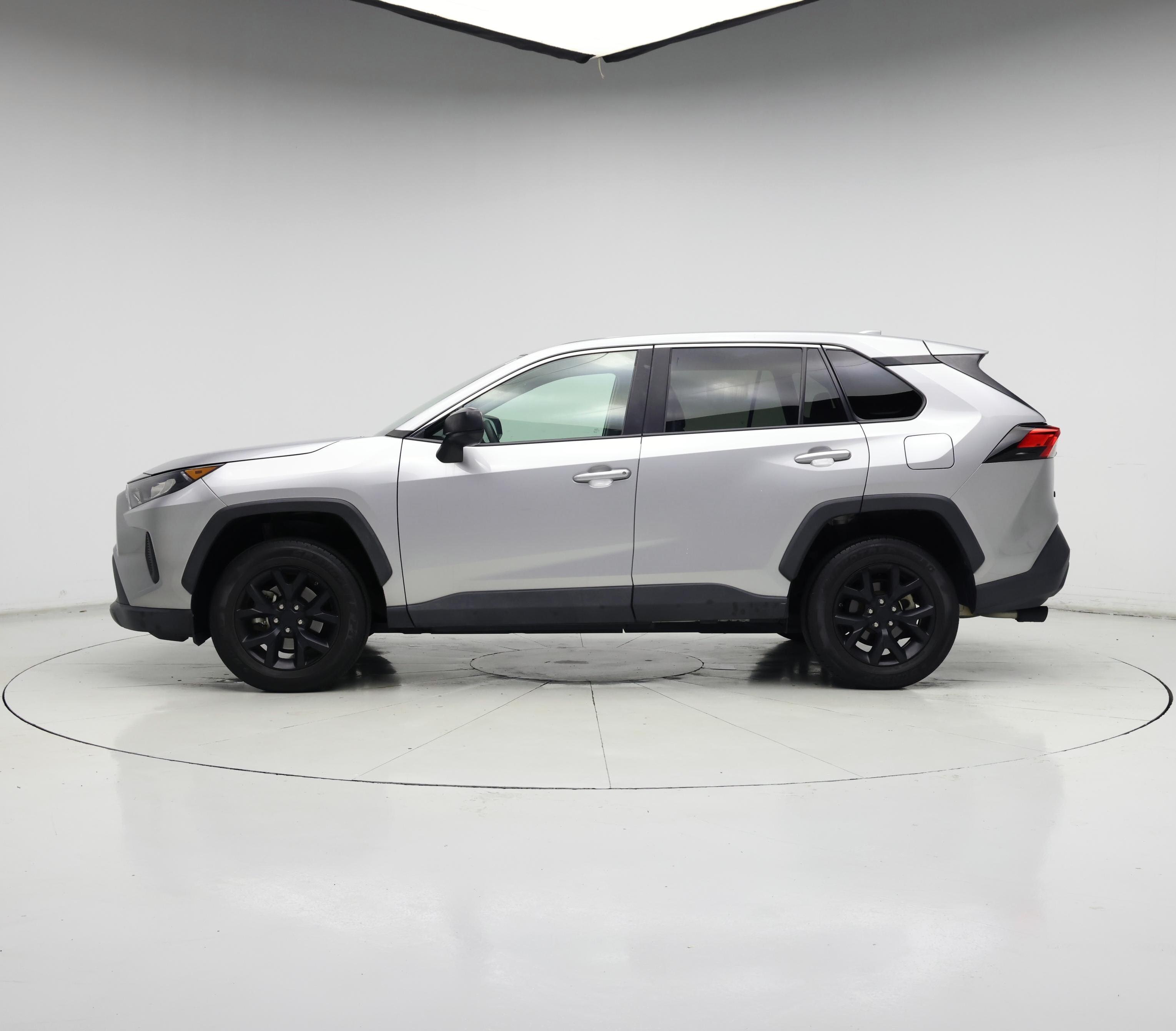 Thumbnail: 2022 Toyota RAV4 - 3