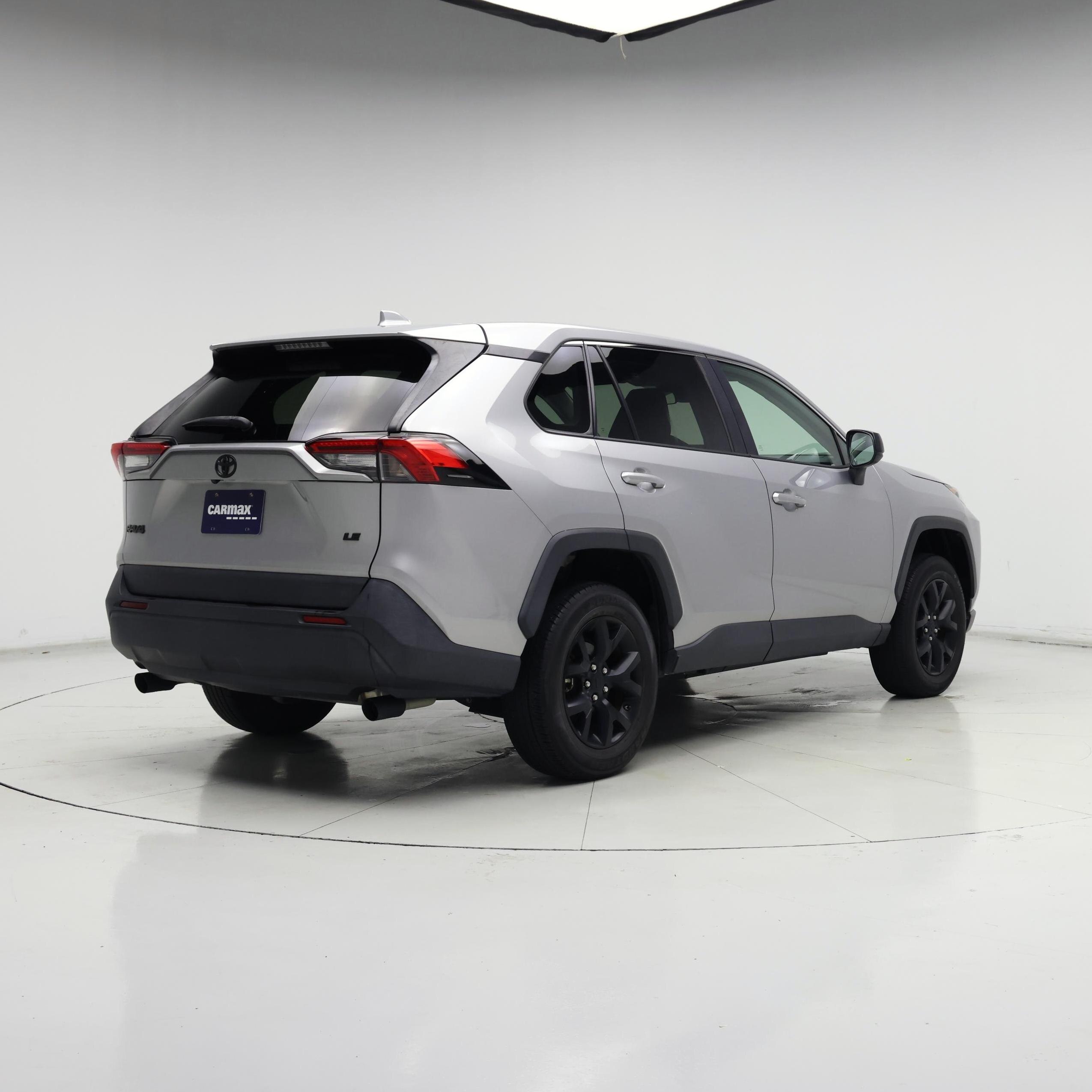 Thumbnail: 2022 Toyota RAV4 - 8