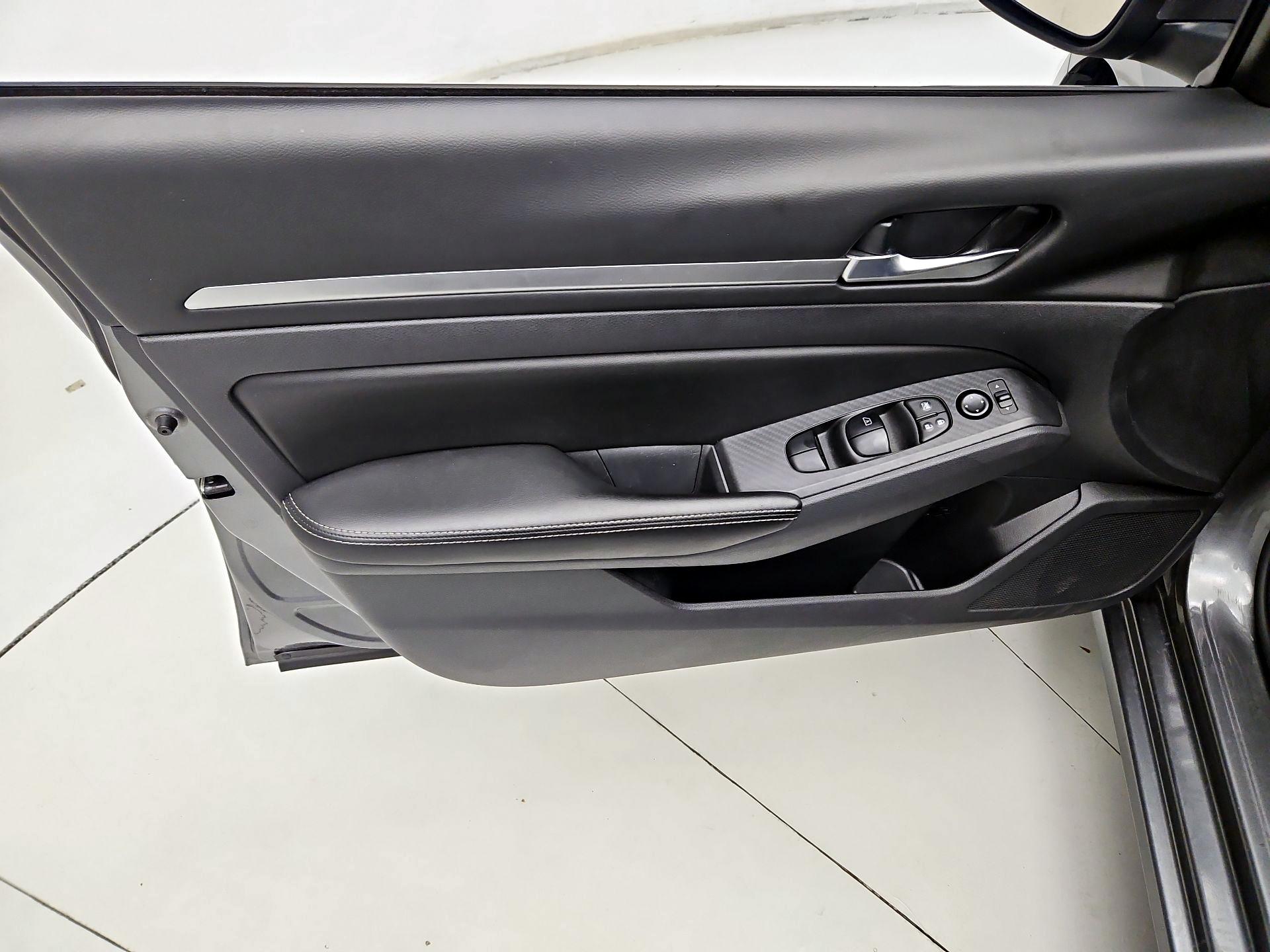 Thumbnail: 2022 Nissan Altima - 12