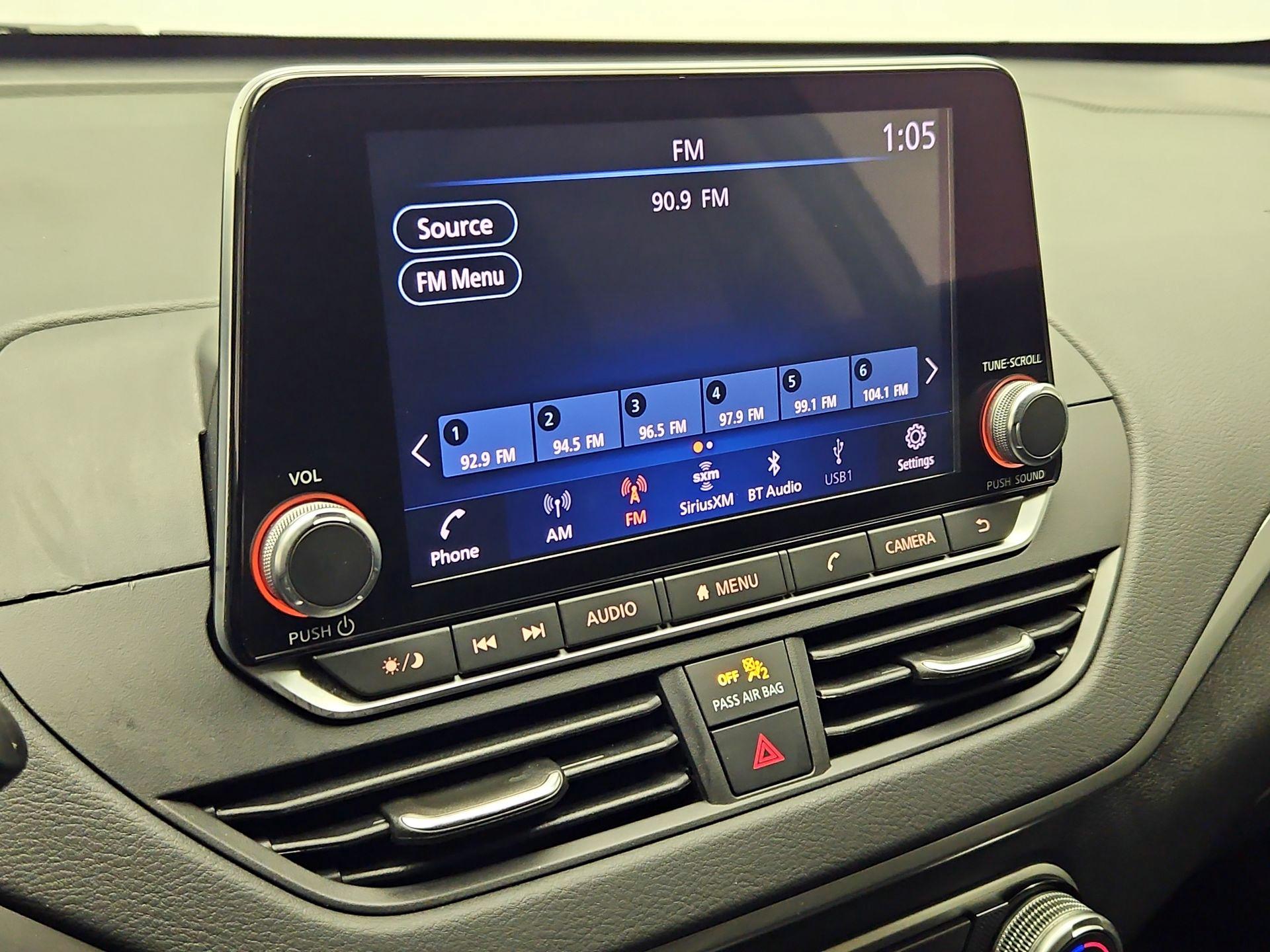 Thumbnail: 2022 Nissan Altima - 15