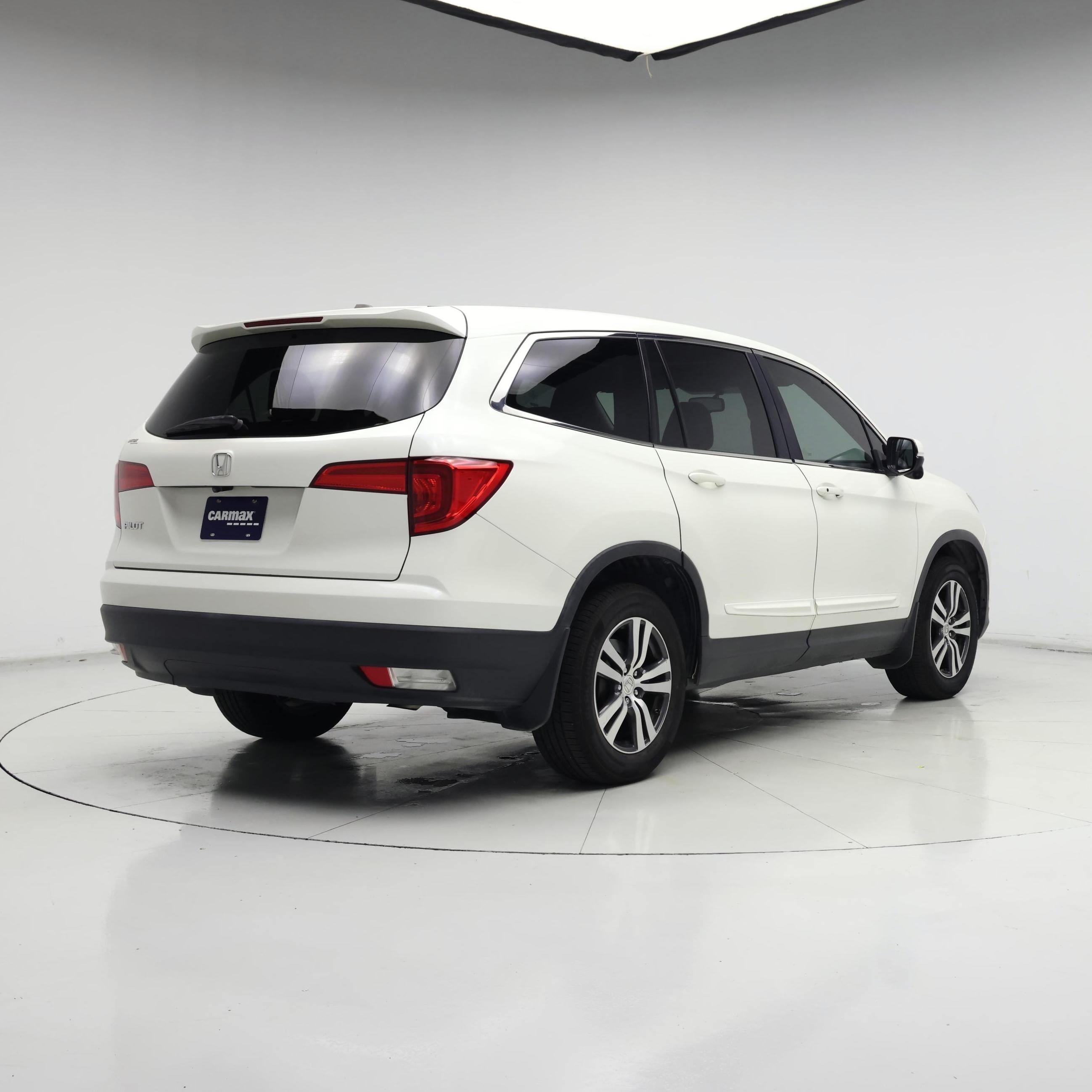 Thumbnail: 2018 Honda Pilot - 8