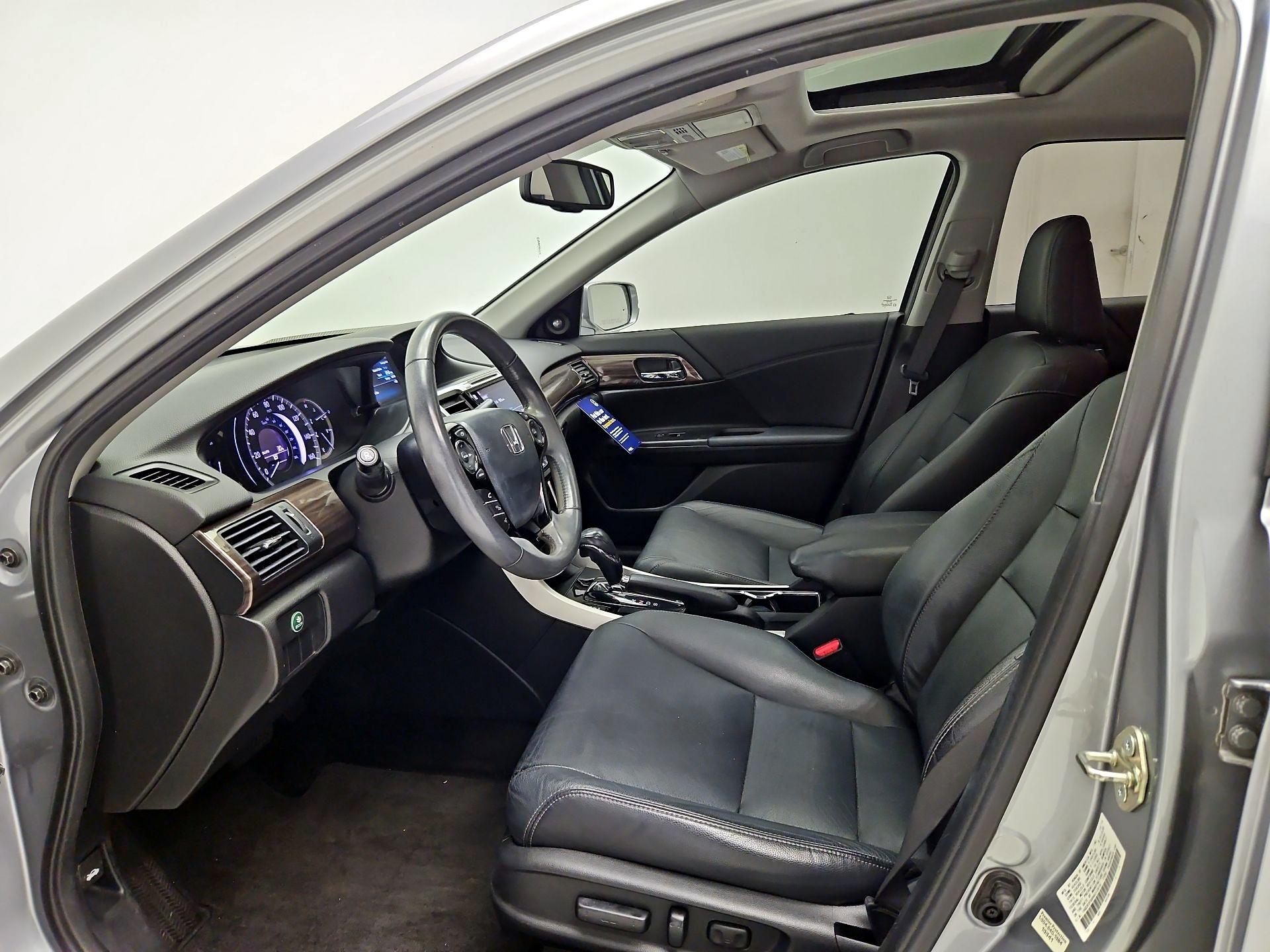 Thumbnail: 2017 Honda Accord - 11