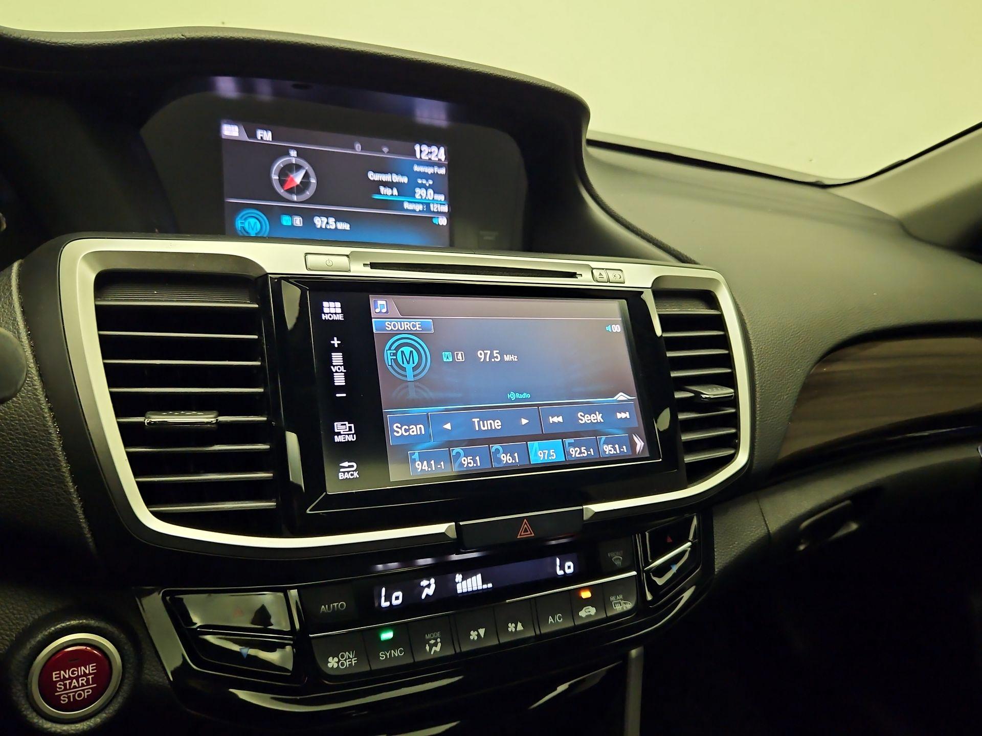 Thumbnail: 2017 Honda Accord - 15