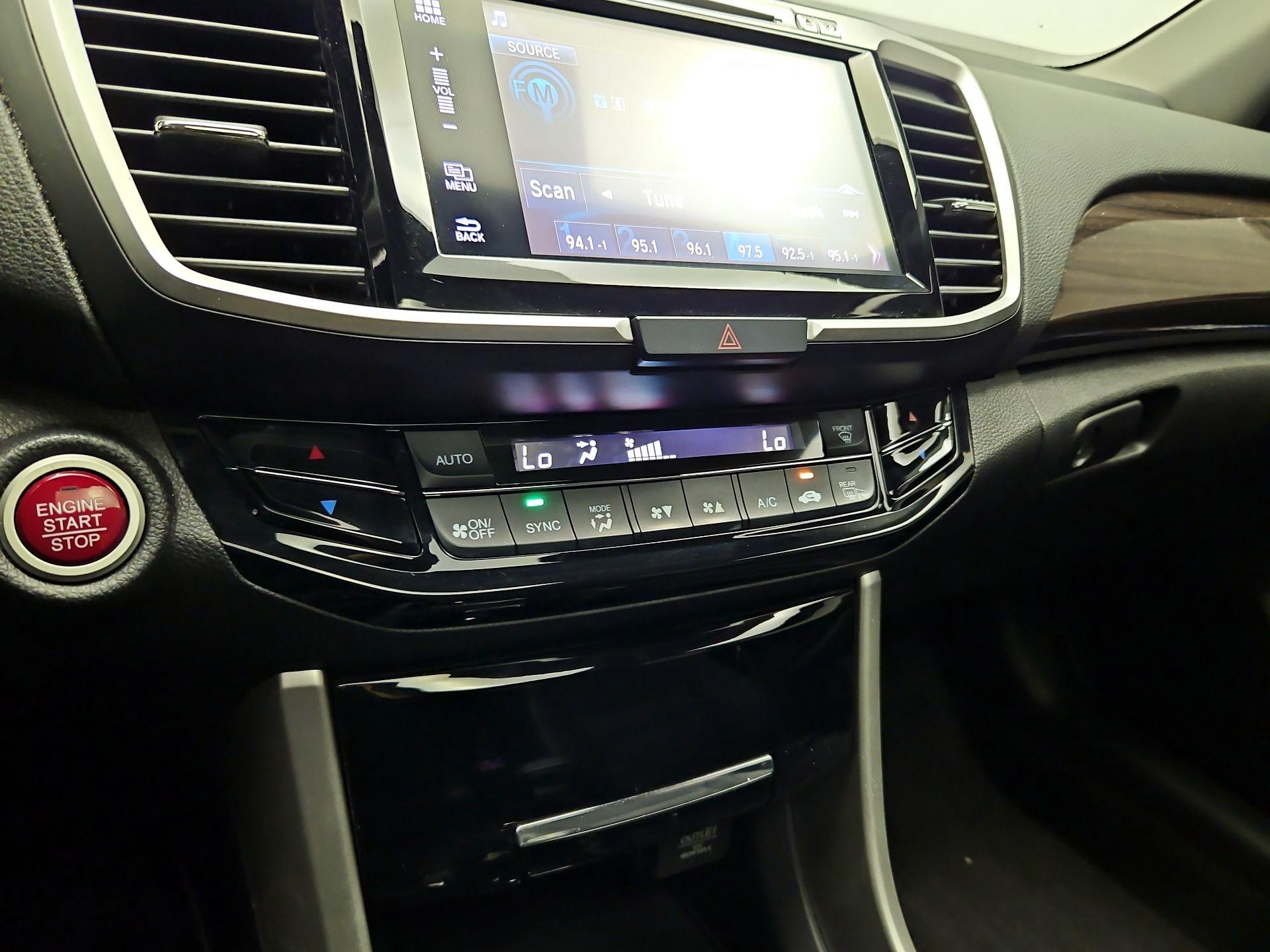 Thumbnail: 2017 Honda Accord - 16