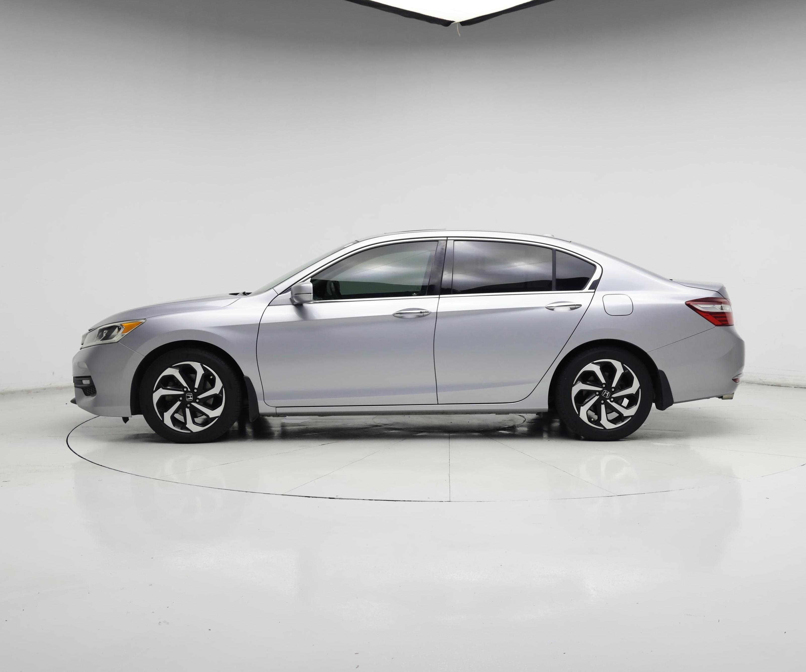 Thumbnail: 2017 Honda Accord - 3