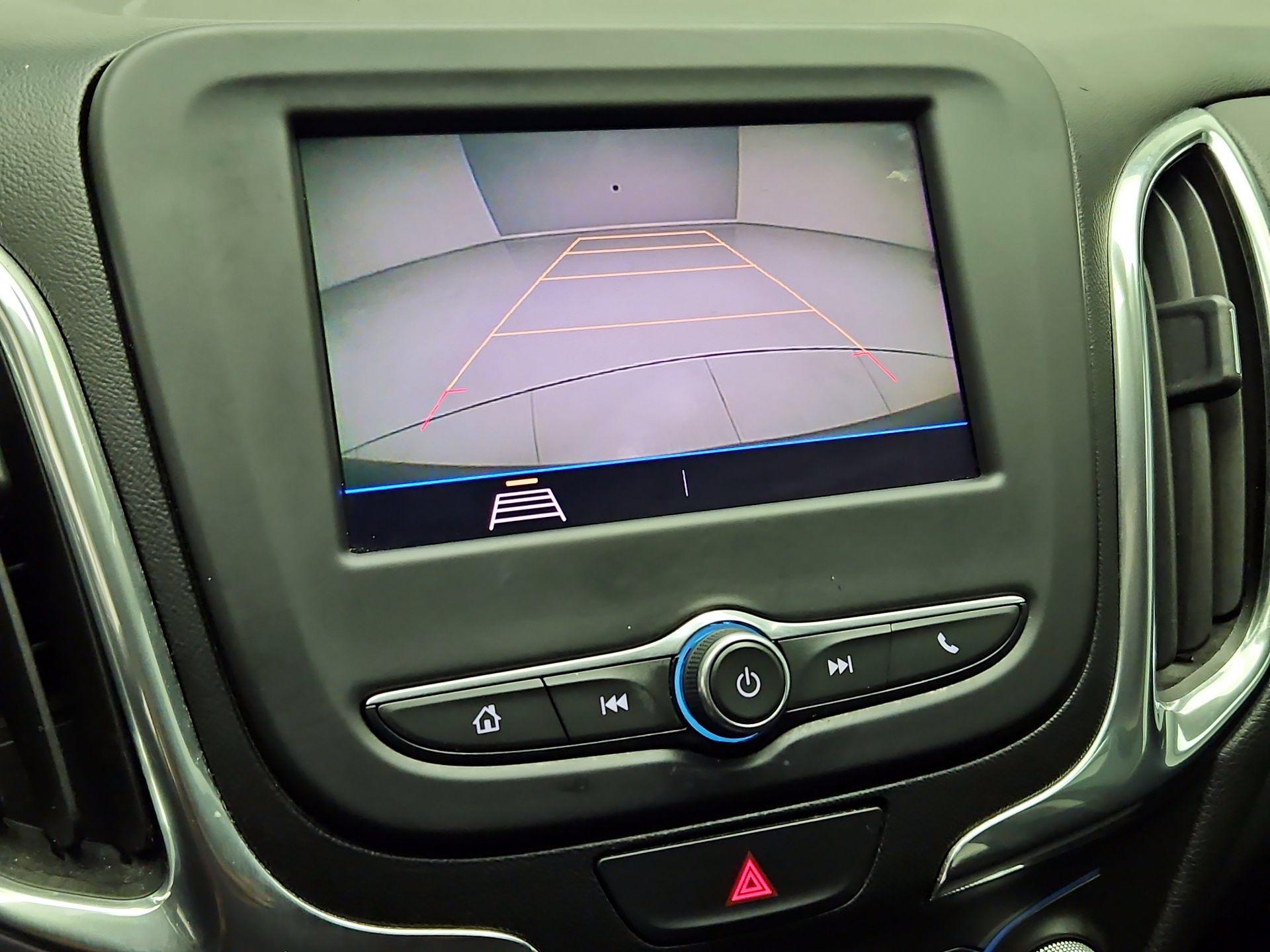 Thumbnail: 2020 Chevrolet Equinox - 14